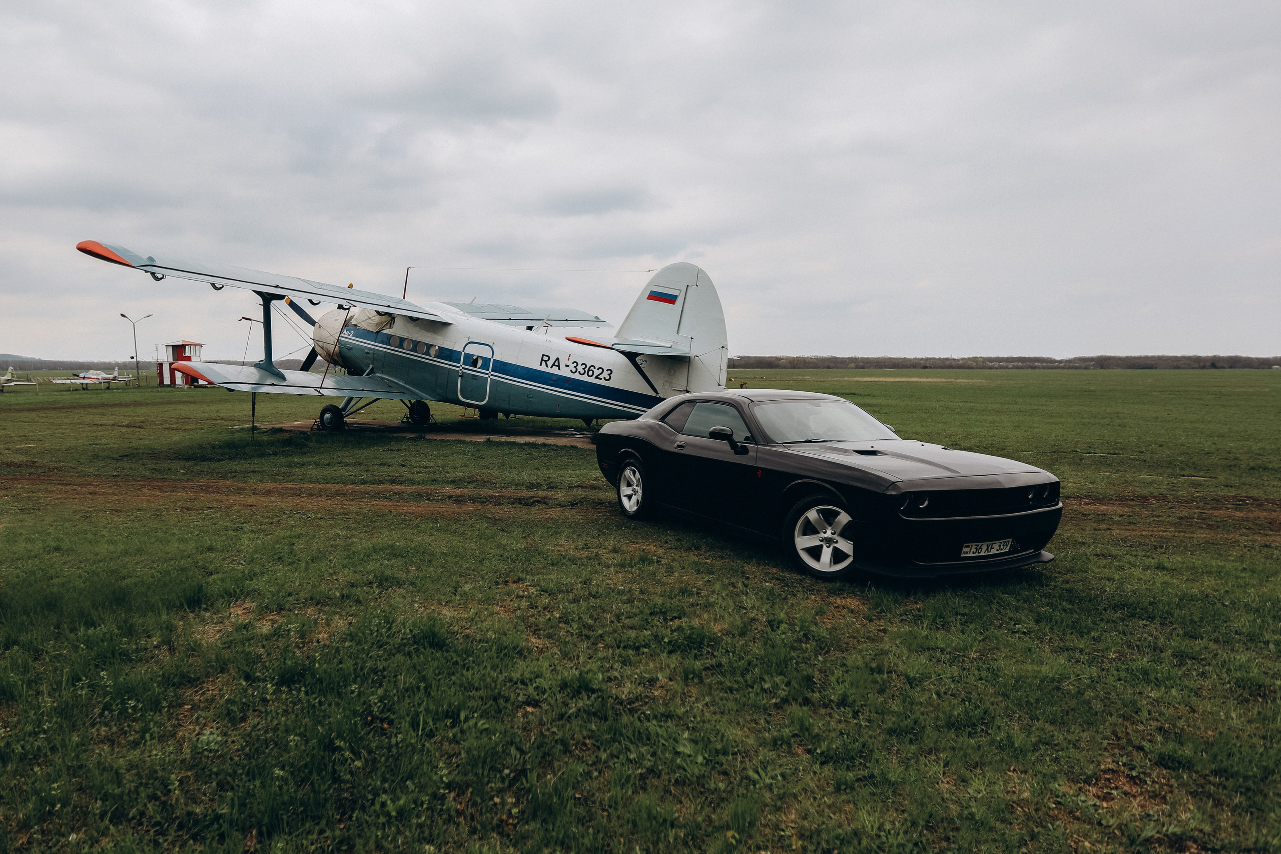 Dodge Challenger SRT Demon. Свадебный и портретный фотограф в Пятигорске, КМВ — Власова Юля