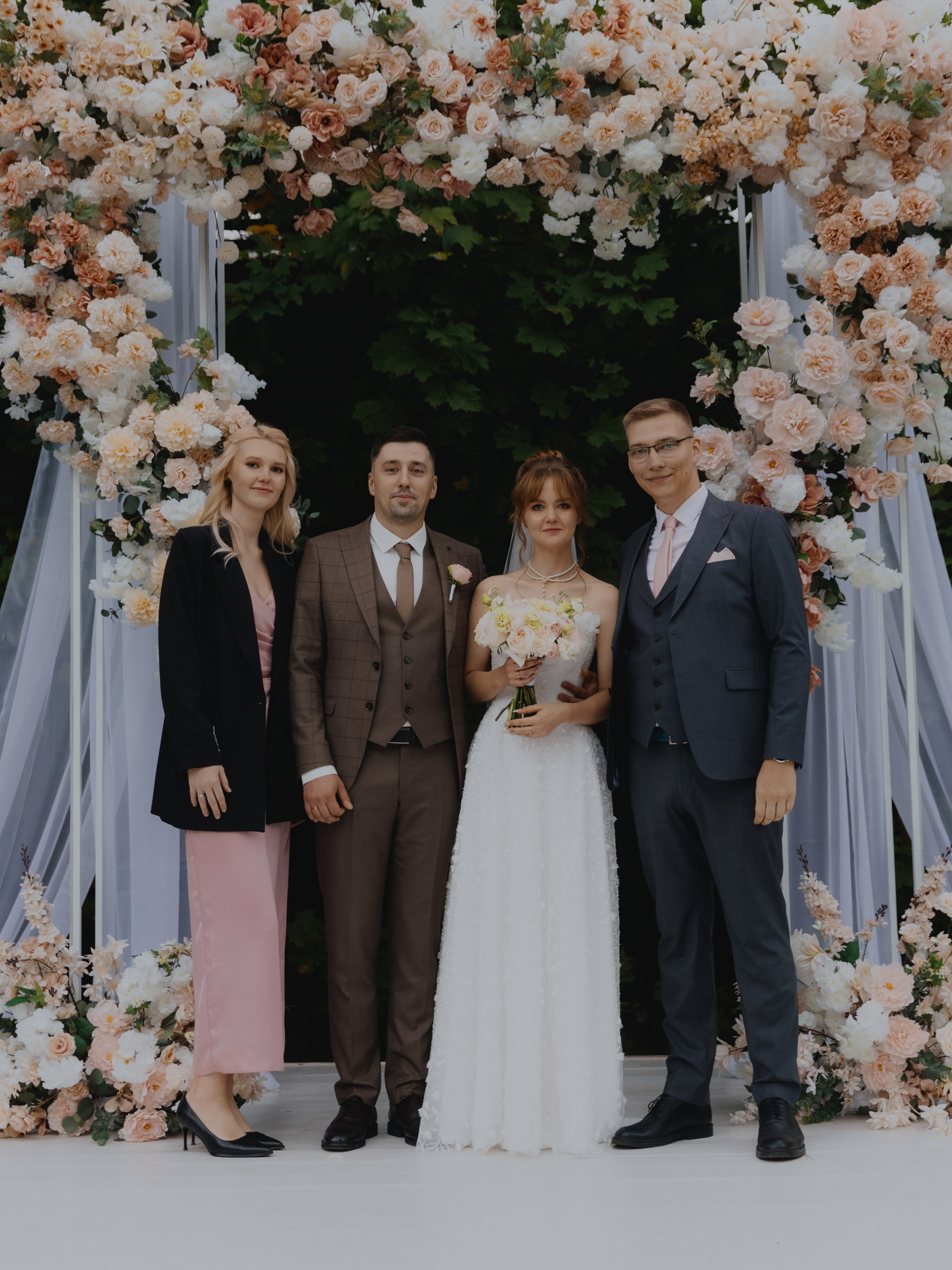 Сергей и Даша (полный день). Свадебные фотографы в Гомеле и Минске Сергей и Анастасия Фещенок