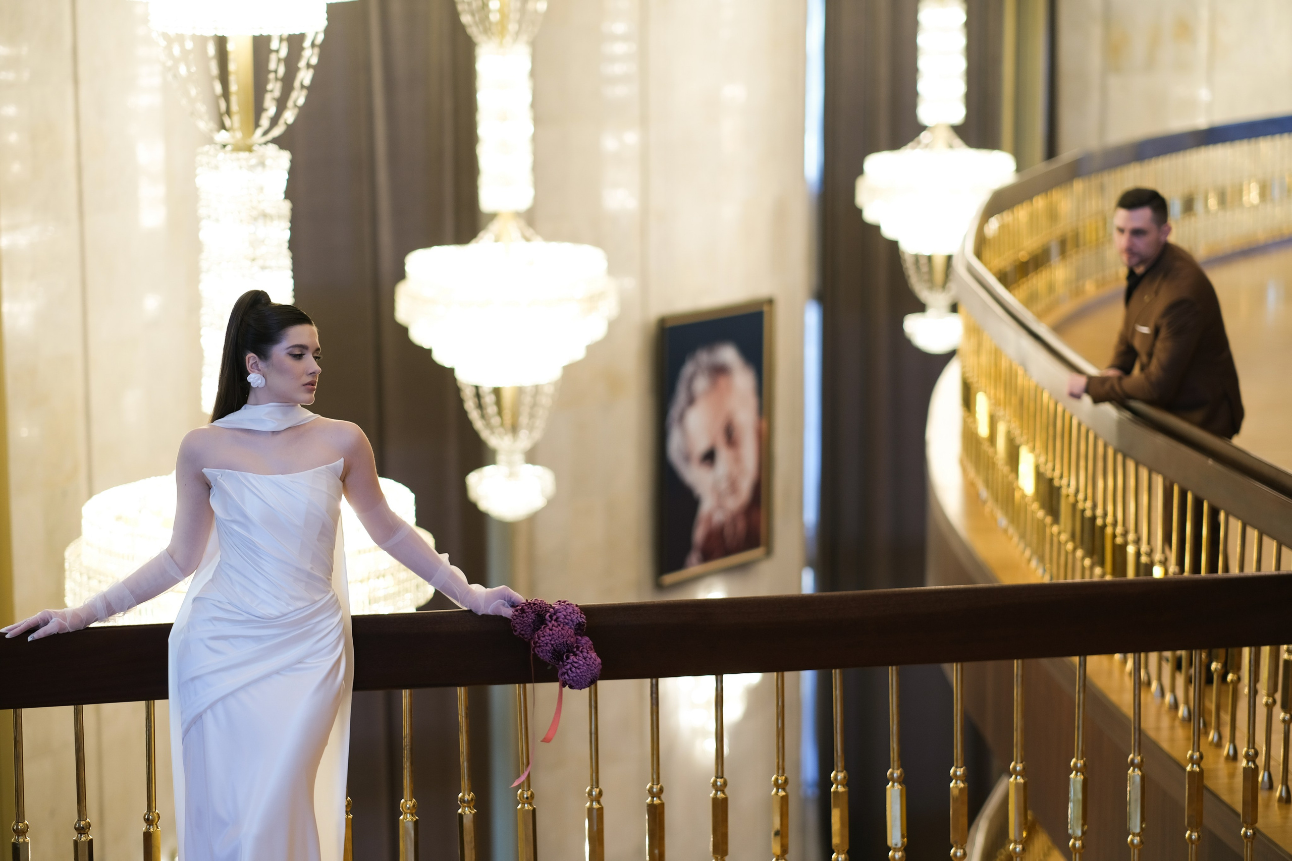 Свадебная фотосессия в театре драмы имени Наума Орлова. Свадебный фотограф в Челябинске Сырчикова Наталья