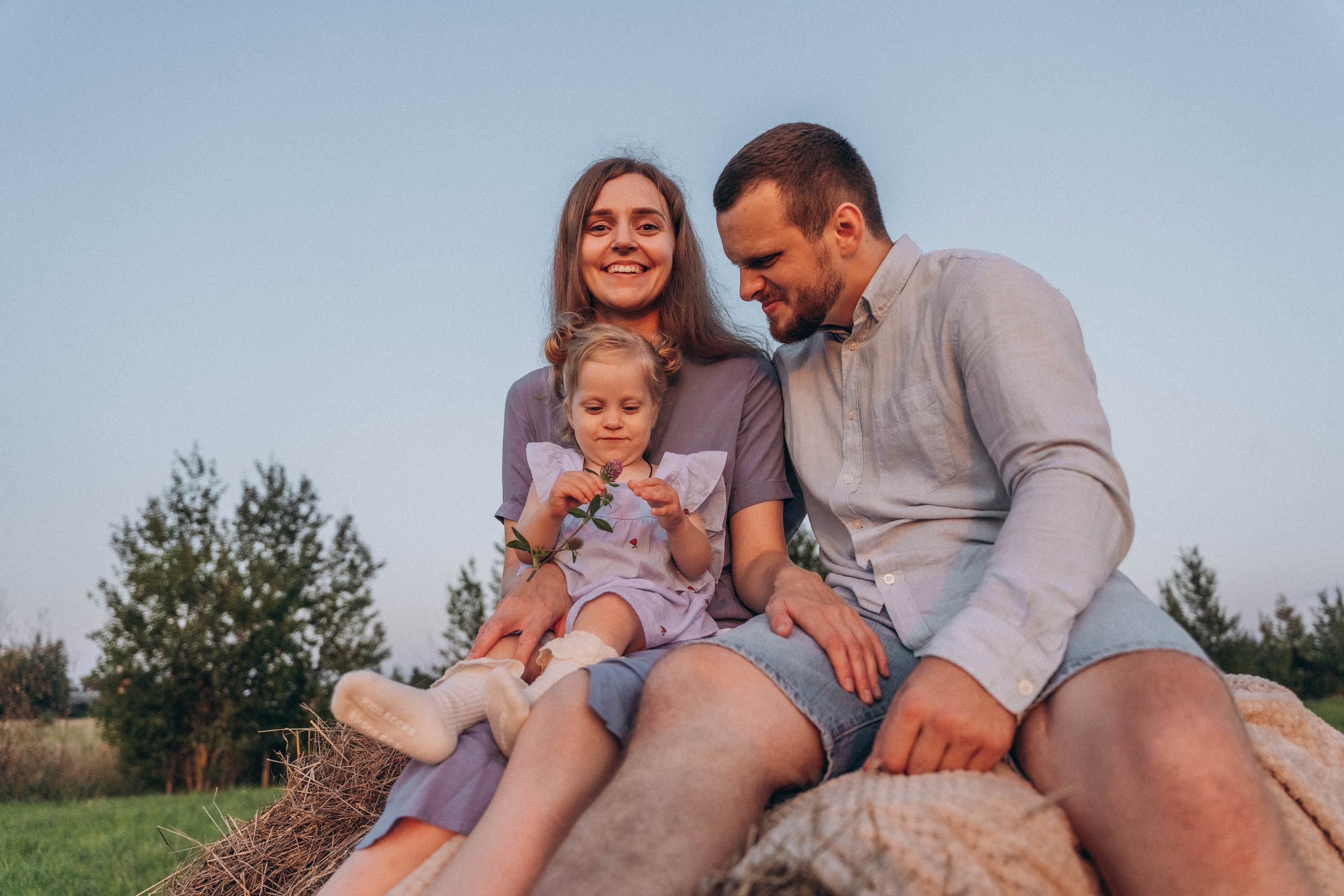 Поле. Миша, Настя и Варя. Фотограф СПб. Фотопрогулки. Меркулова Юлия