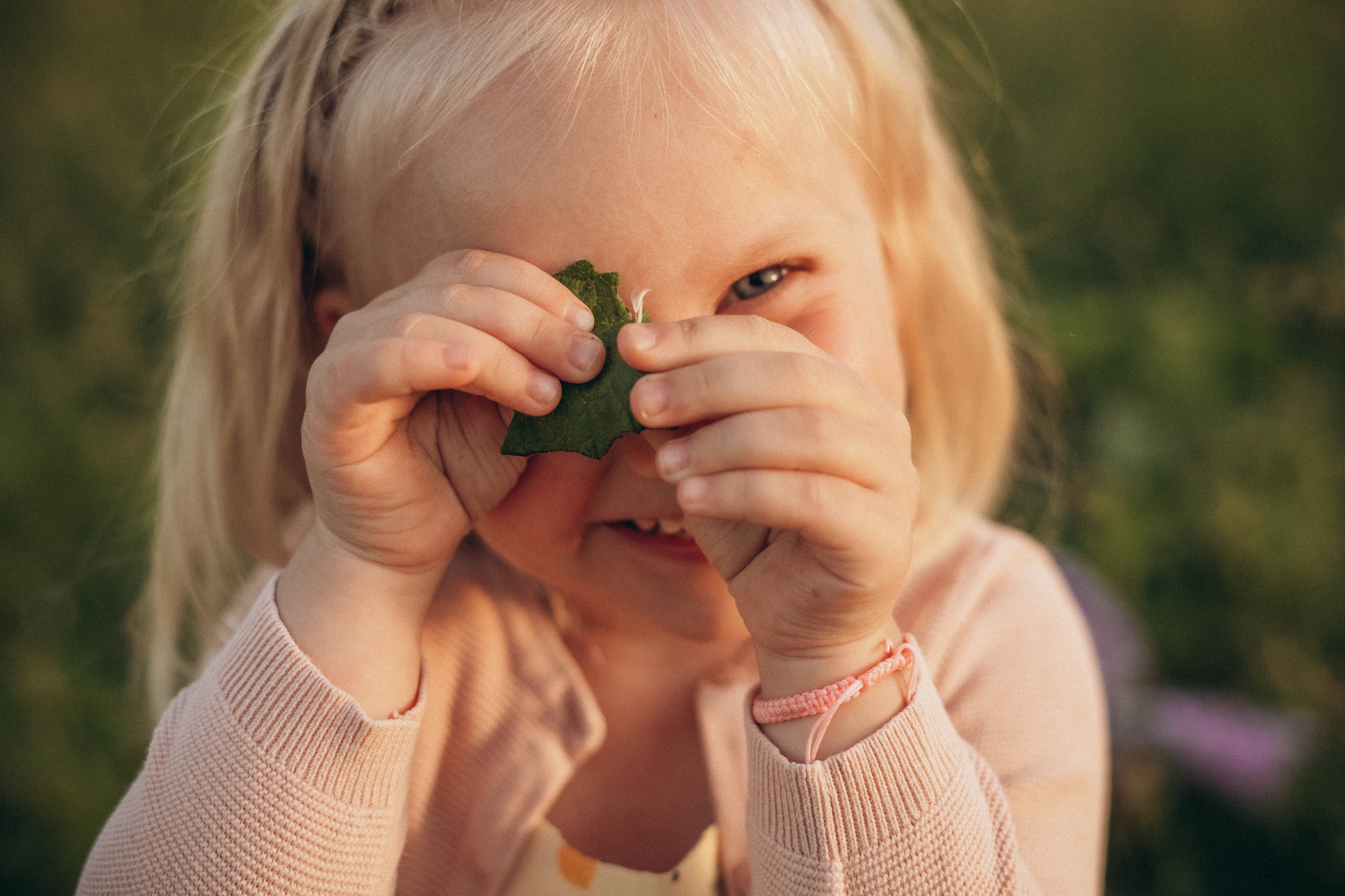 Поле. Юля и Мелисса. Фотограф СПб. Фотопрогулки. Меркулова Юлия