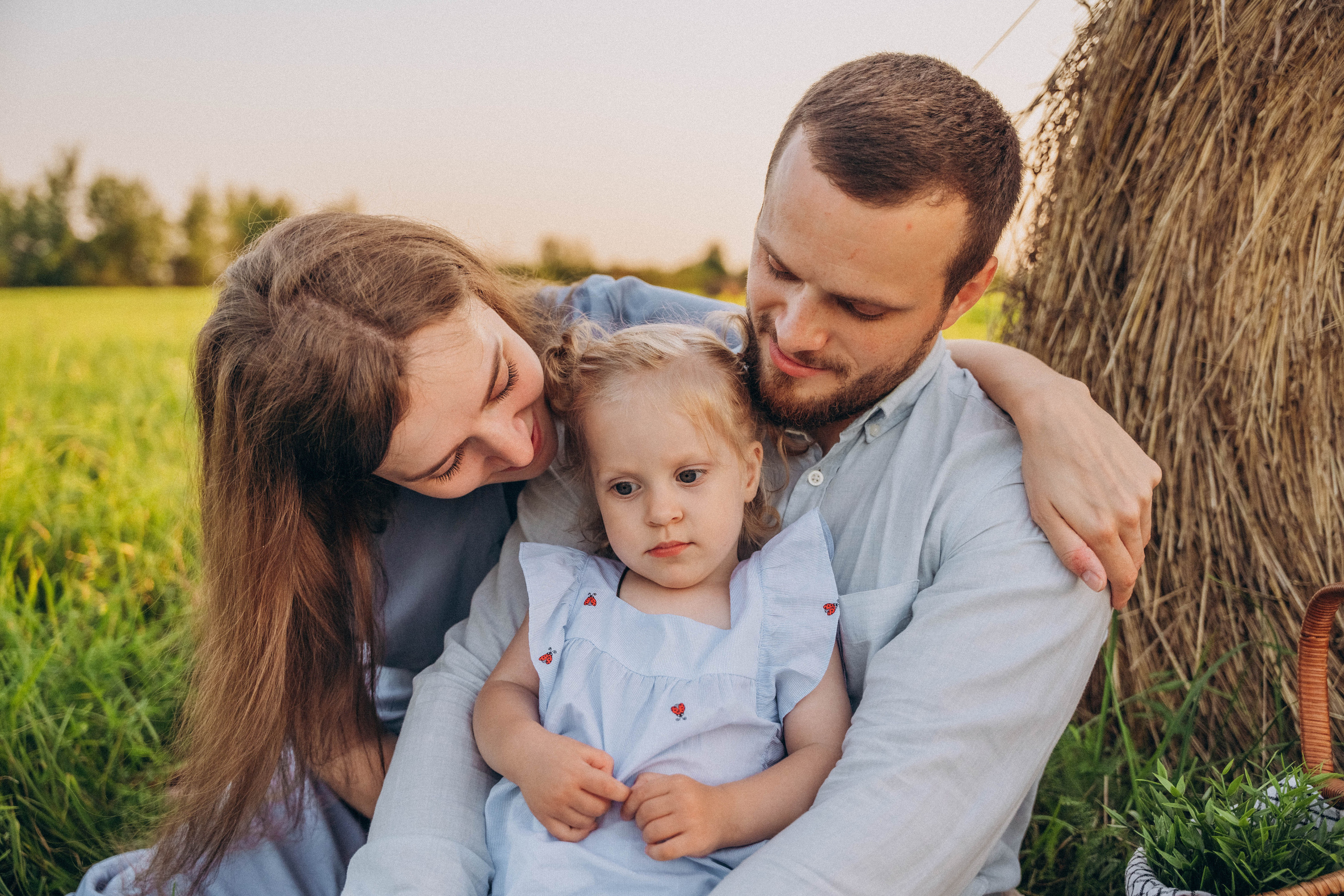 Поле. Миша, Настя и Варя. Фотограф СПб. Фотопрогулки. Меркулова Юлия