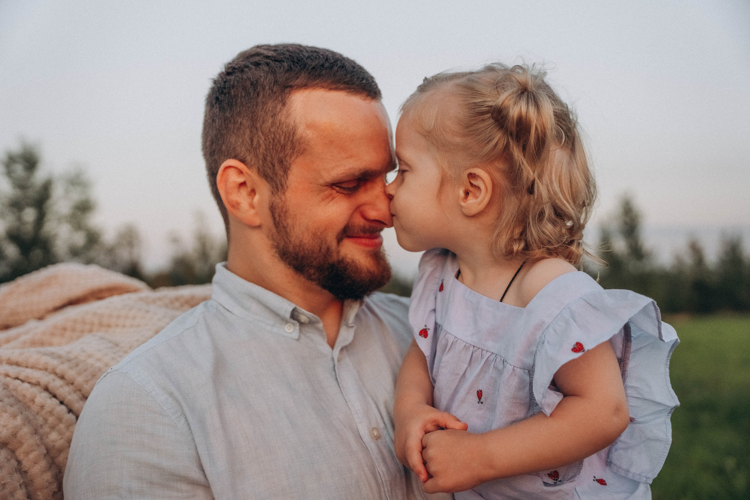 Поле. Миша, Настя и Варя. Фотограф СПб. Фотопрогулки. Меркулова Юлия