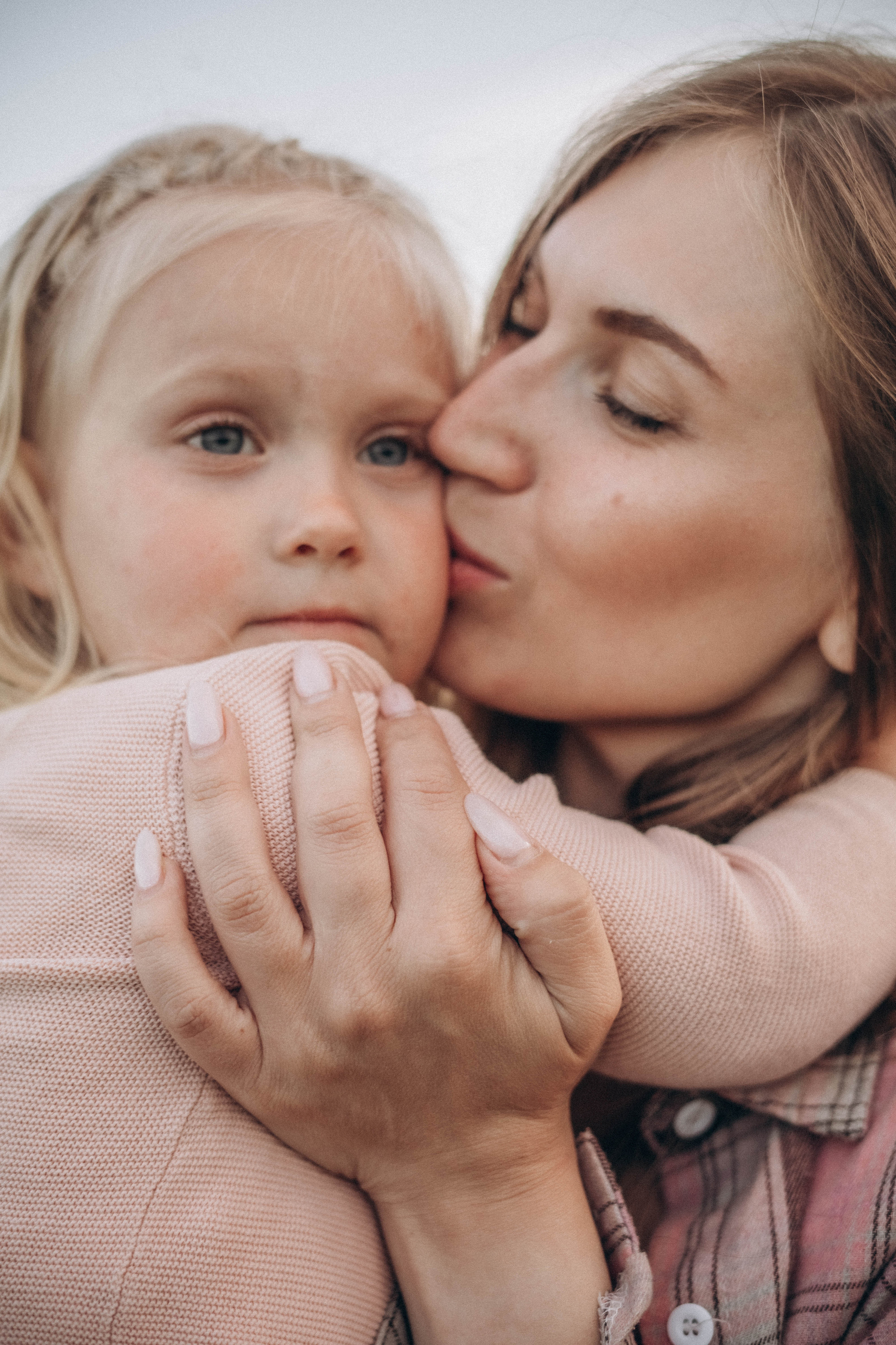 Поле. Юля и Мелисса. Фотограф СПб. Фотопрогулки. Меркулова Юлия