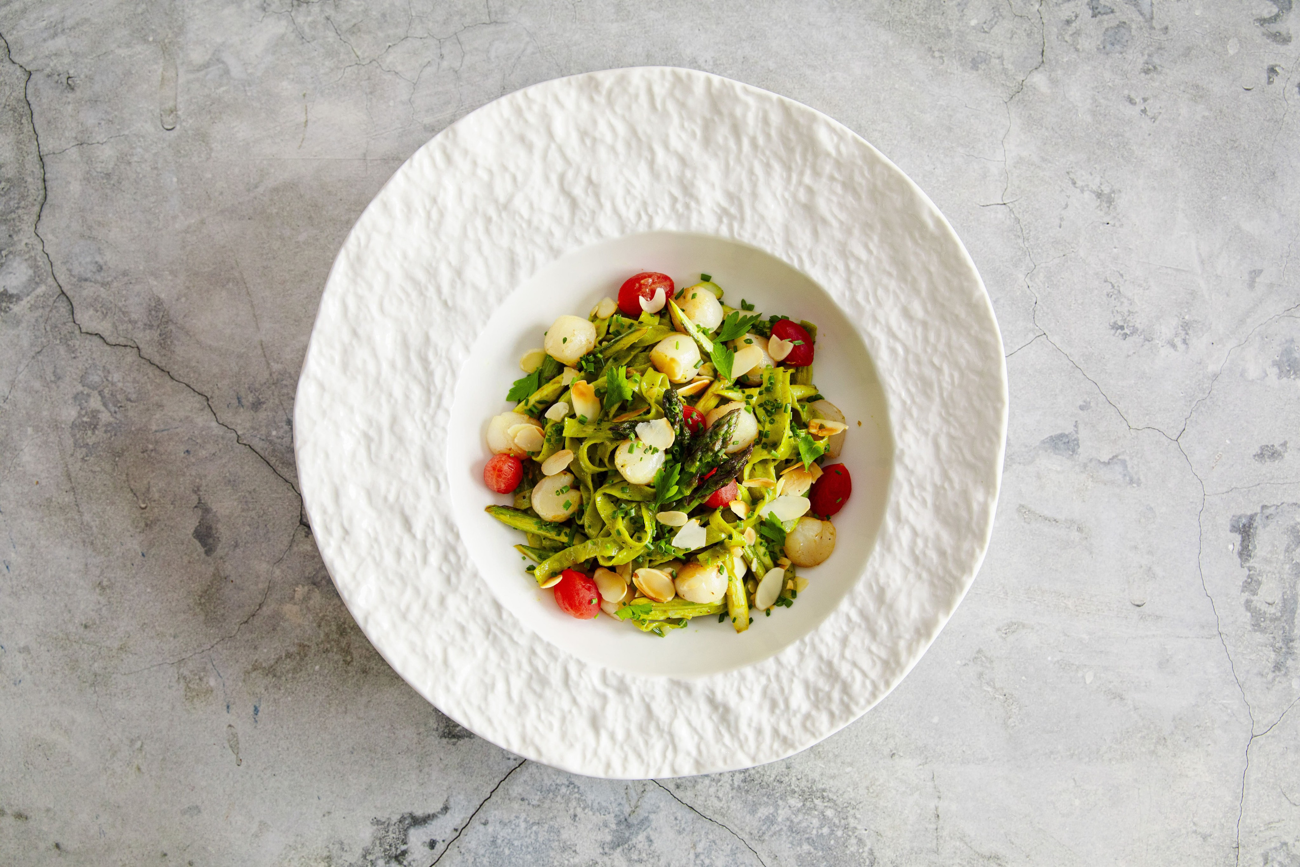 Художественная съёмка блюд с участием фуд-стилиста. Фуд-фотограф Илья Милоданов съемка в Москве и Московской области