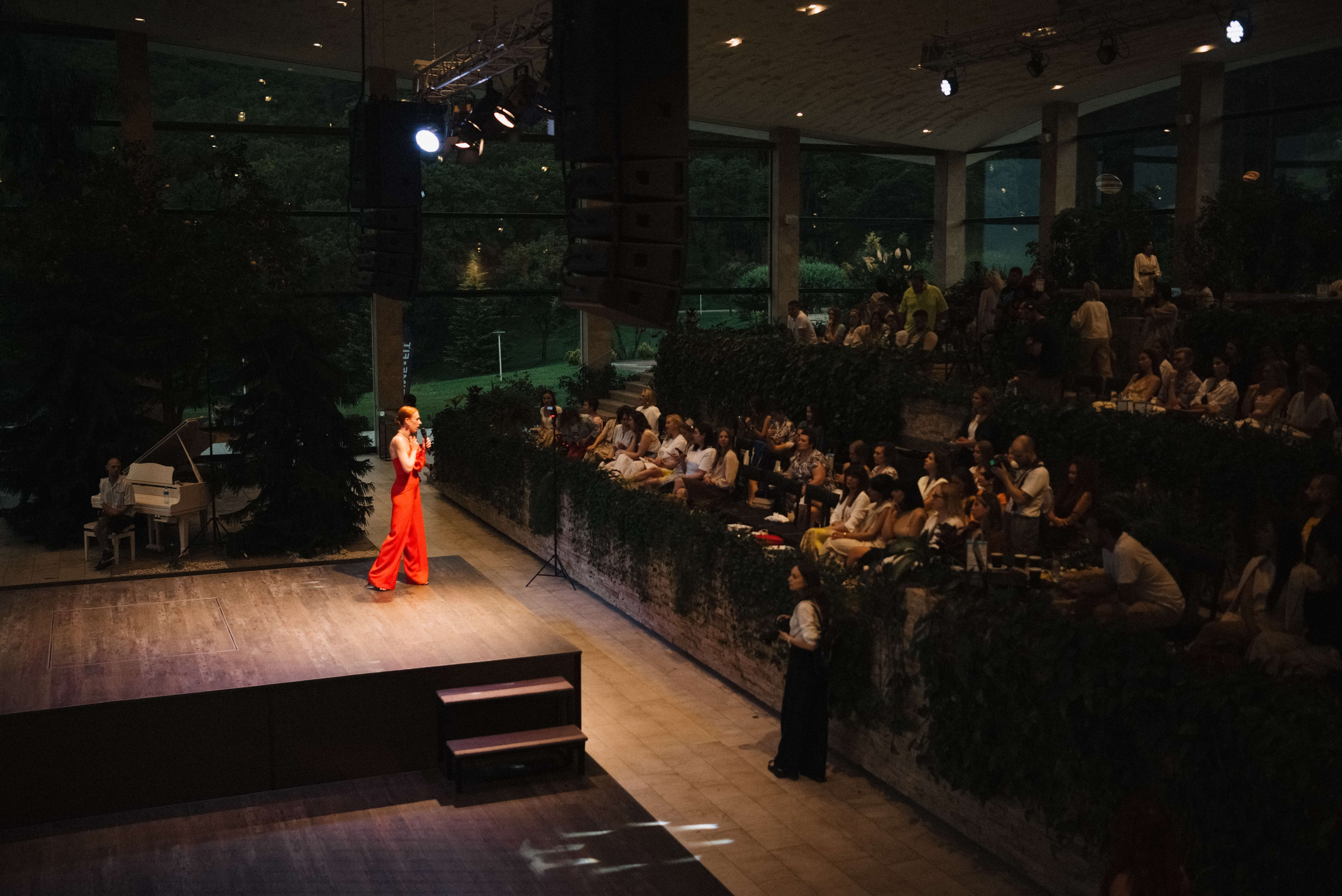 Репортаж бизнес-конференции. Портретный и свадебный фотограф в Тбилиси • xeniqo