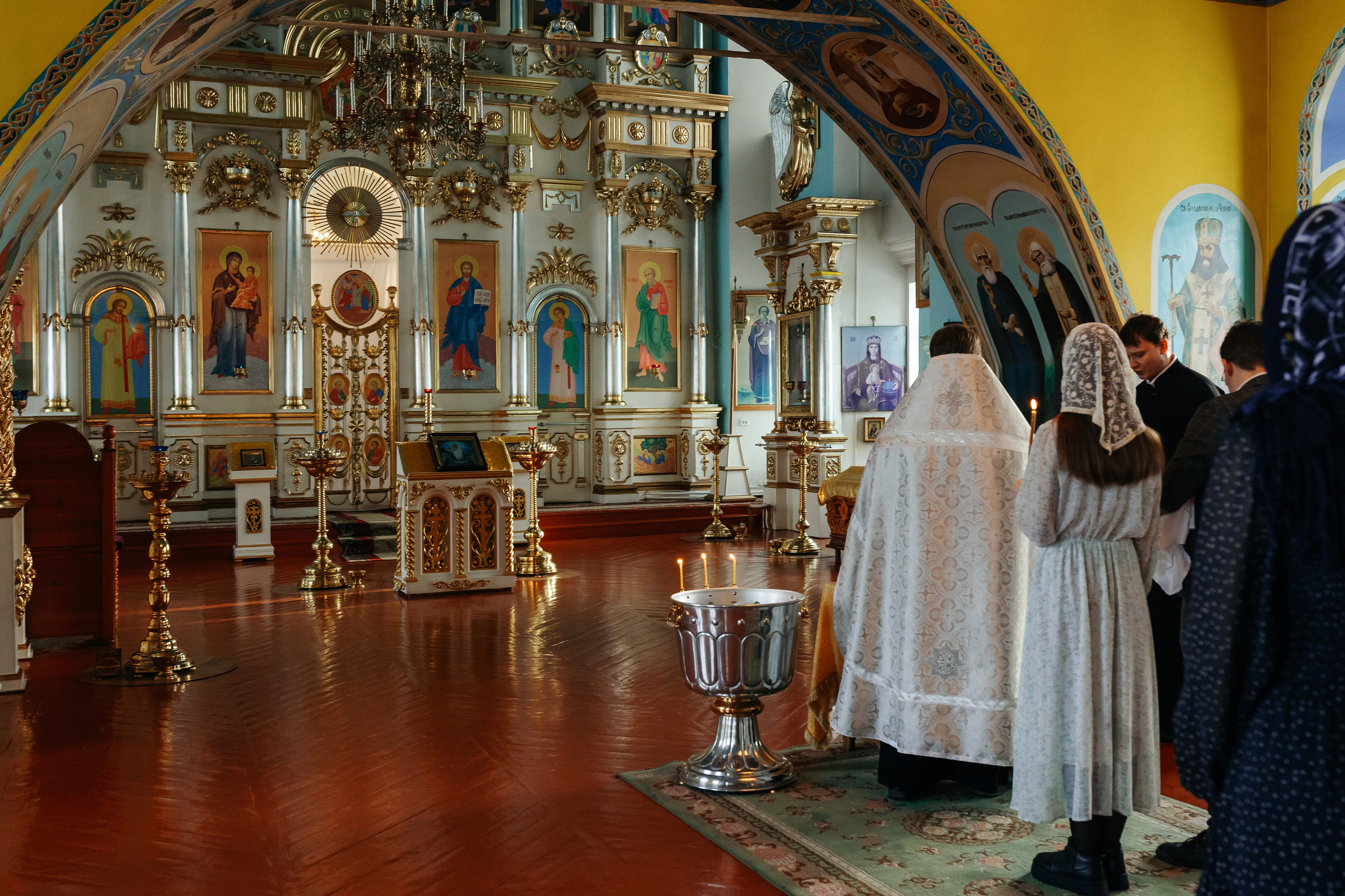 Фотосъемка крещения. Фотограф Ким Наталья в Красноярске