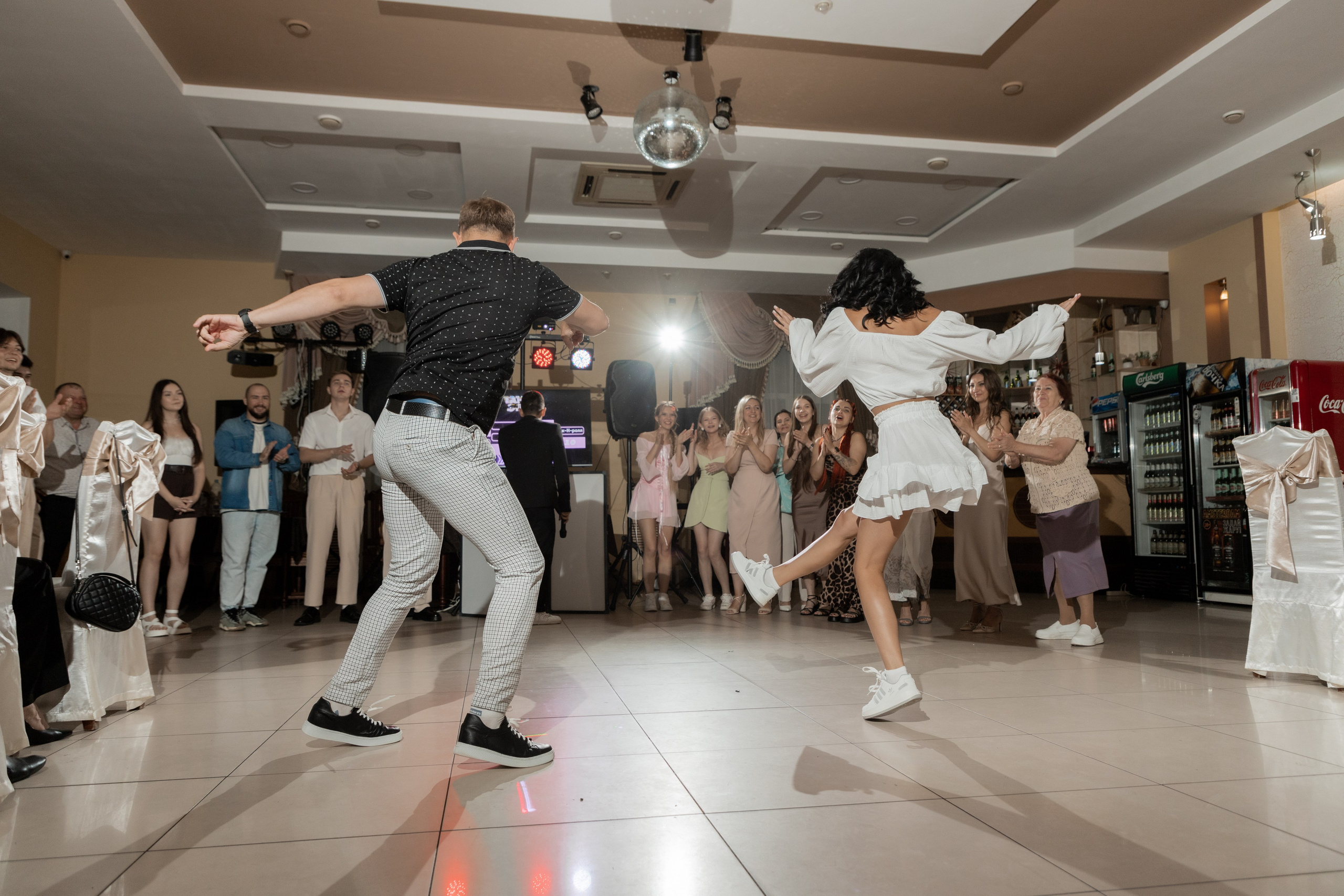 Роман и Александра (банкет). Свадебный фотограф Ангелина Сунгатулина | Саратов | Балаково | Вольск