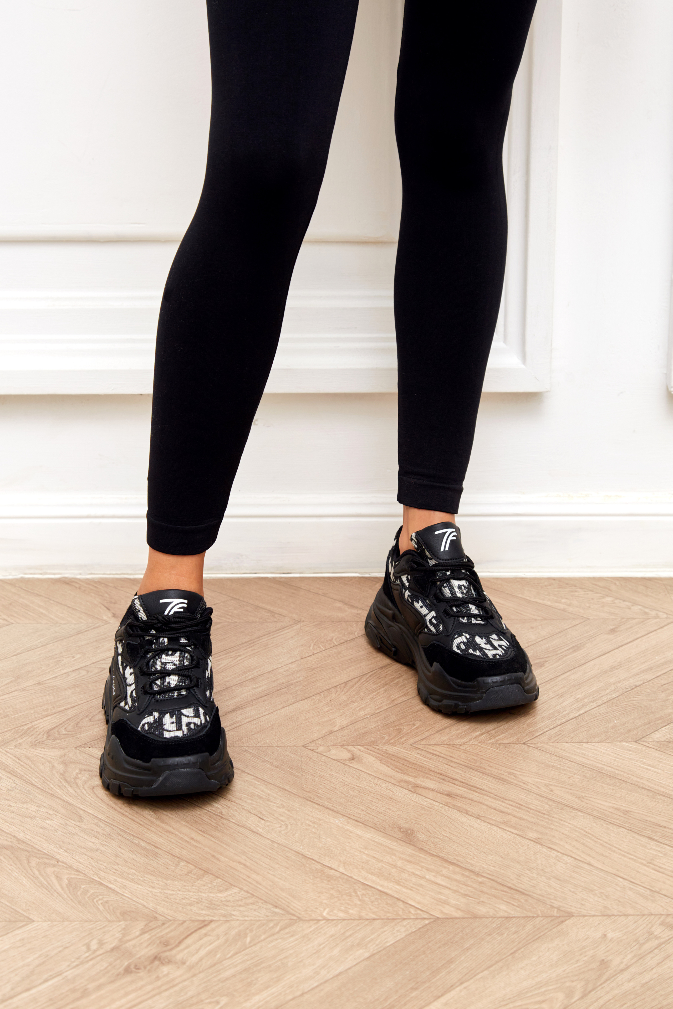 Lookbook для магазина обуви. Fashion фотограф в Москве Ксения Чупрунова