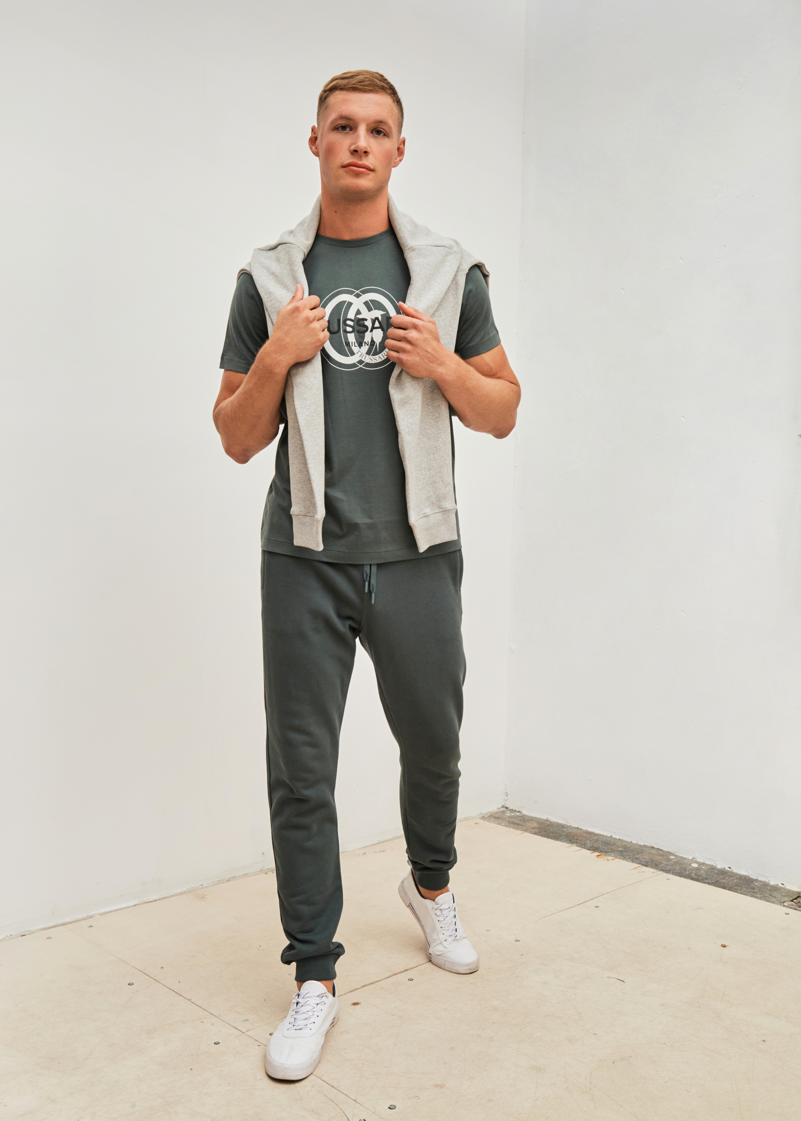 Lookbook для мультибрендового магазина. Fashion фотограф в Москве Ксения Чупрунова