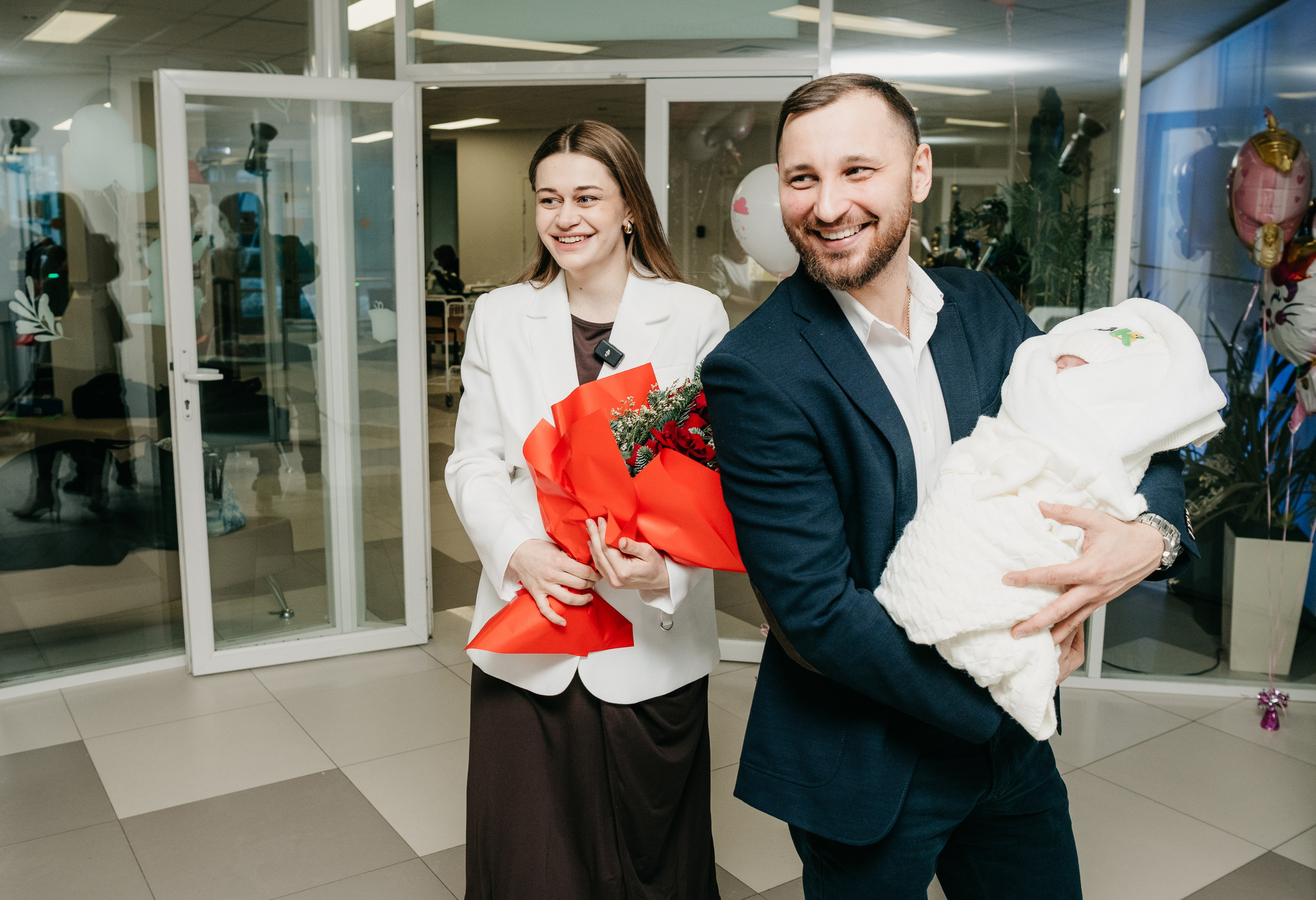 Выписка Авроры. НИИ КУЛАКОВА. Фотограф на выписку из роддома в Москве и МО
