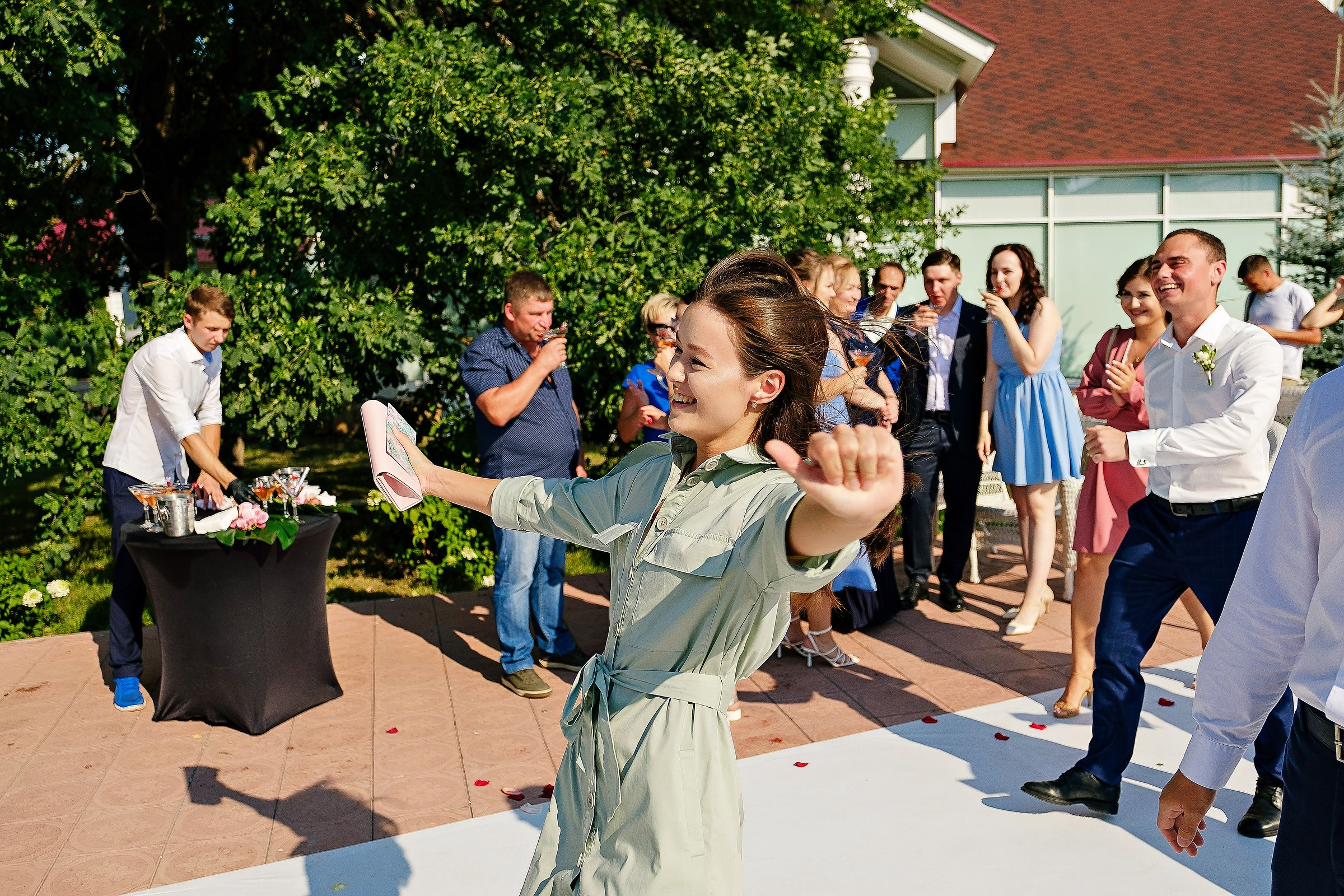 Свадебная фотосессия в парк-отеле «Озерки» (Самара) | Романтика у воды и в зелени | Профессиональный фотограф. Фотограф в Москве, Тольятти, Самаре | Ню, будуар, свадебная съемка, интерьерная съемка | Андрей Демотченко