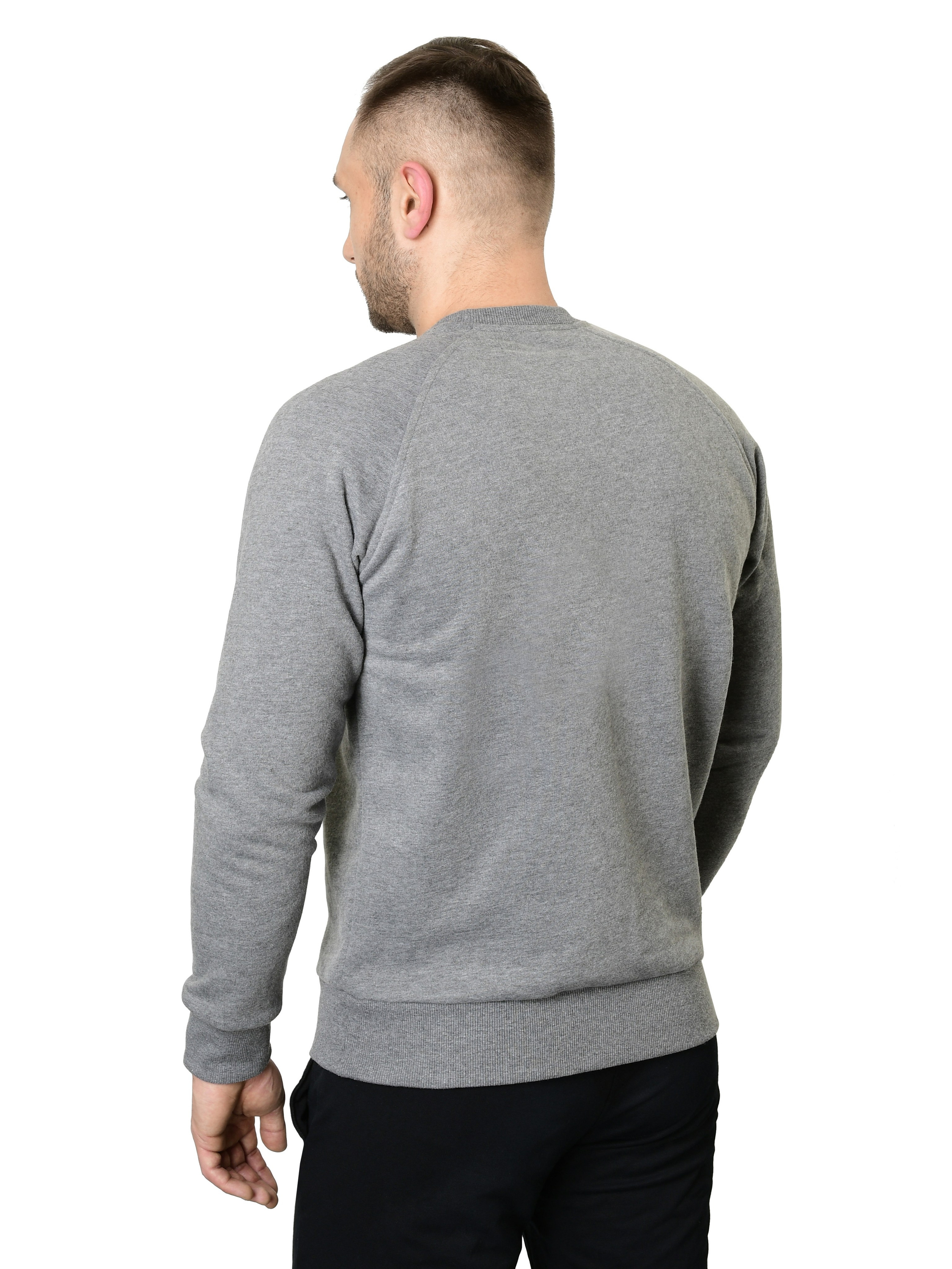 Предметная съёмка одежды для маркеплейсов в Москве. Предметный фотограф Константин Агафонов — предметная съёмка и фотосъёмка в Москве