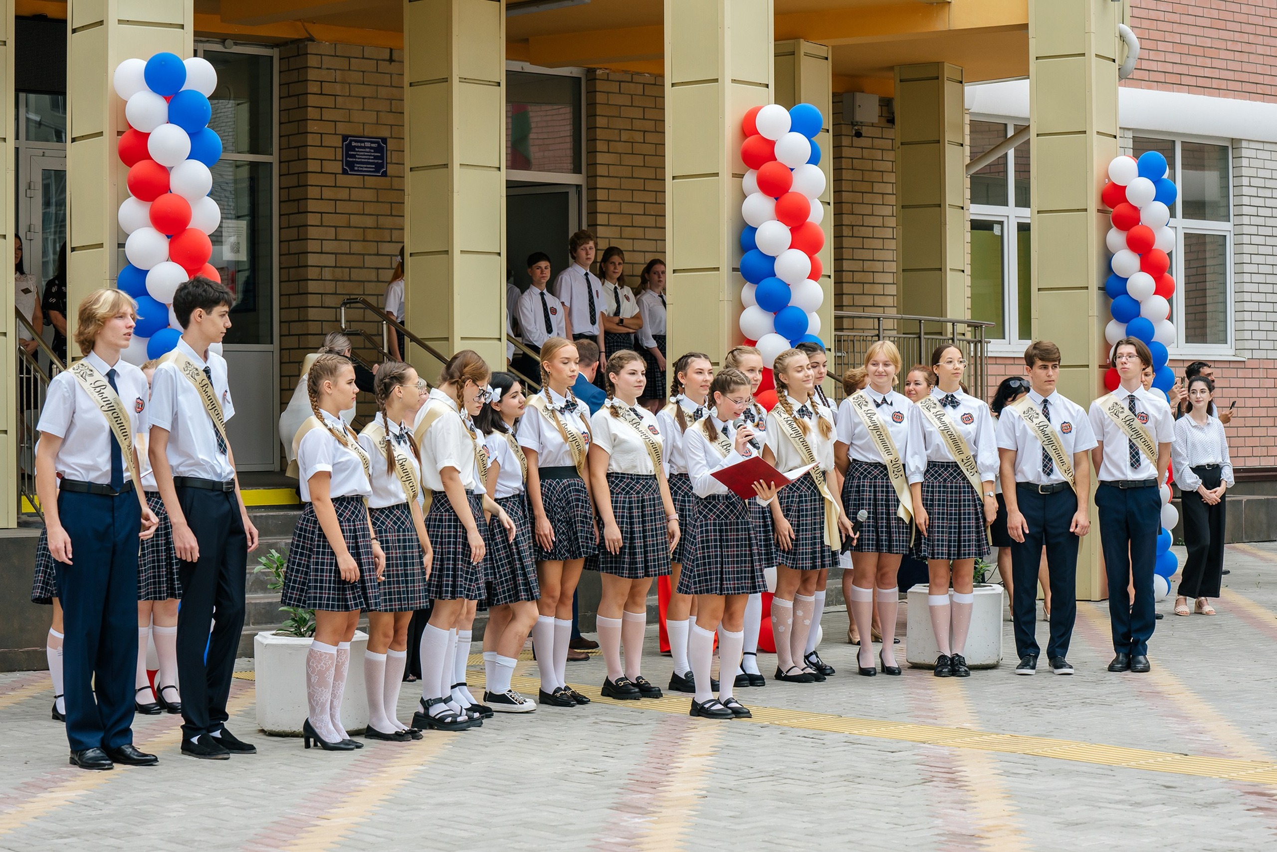 1 сентября. Выпускные альбомы, школьные фотосессии в городе Новороссийске
