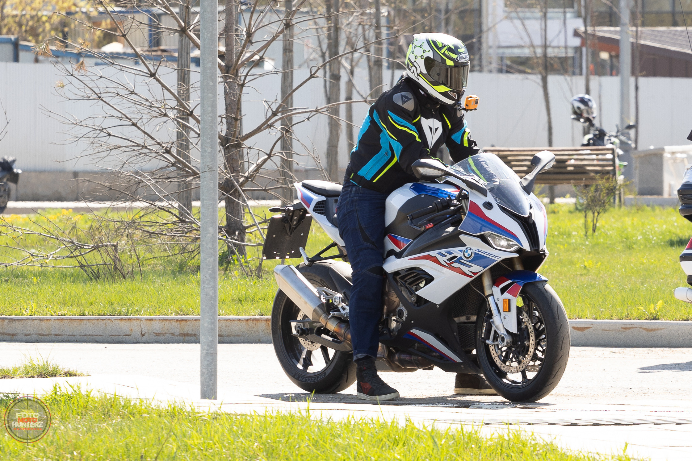 Мотоциклы на улицах города. Фотограф Ольга Гирусова «Пантерочка» Москва