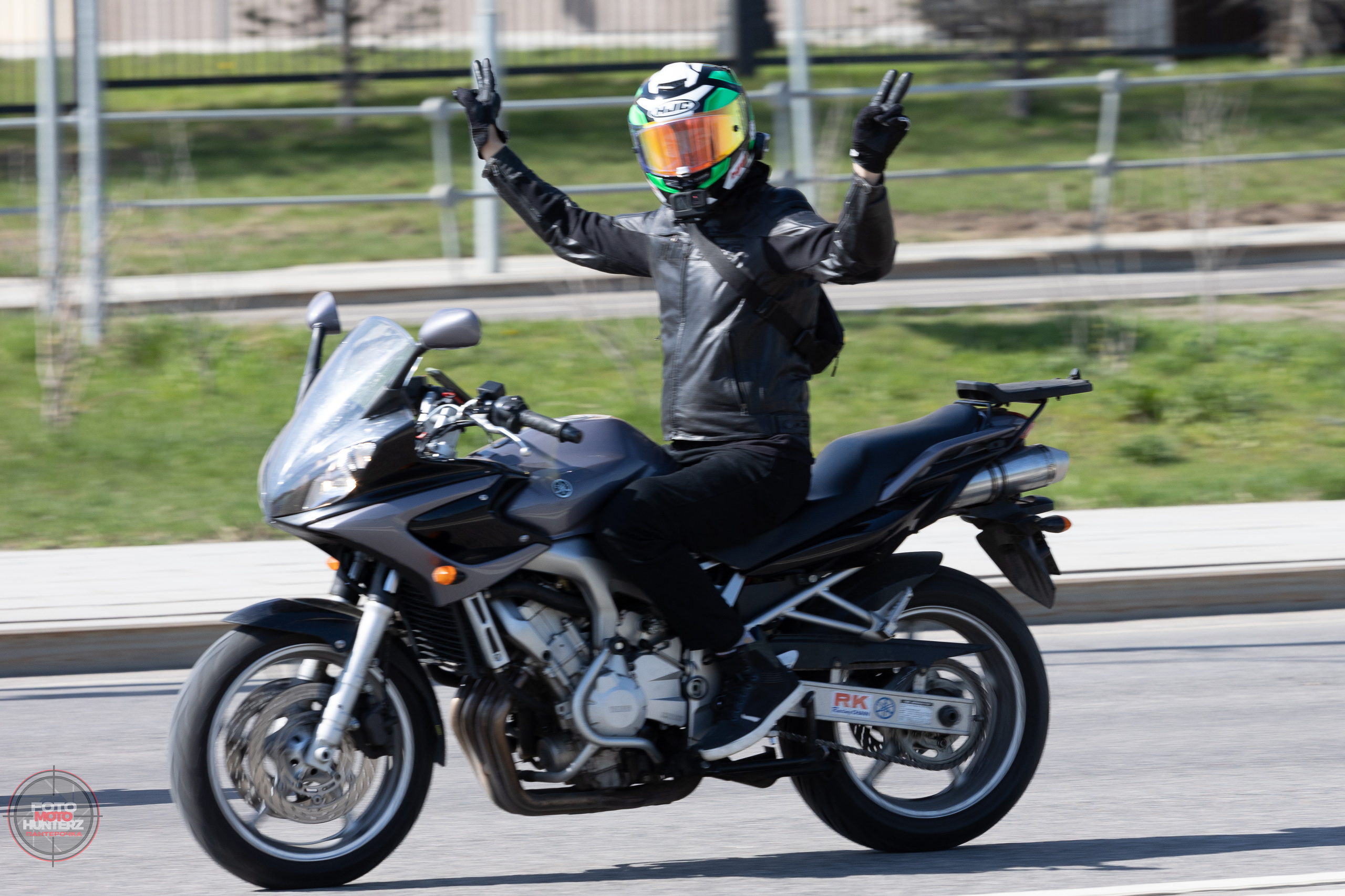 Мотоциклы на улицах города. Фотограф Ольга Гирусова «Пантерочка» Москва