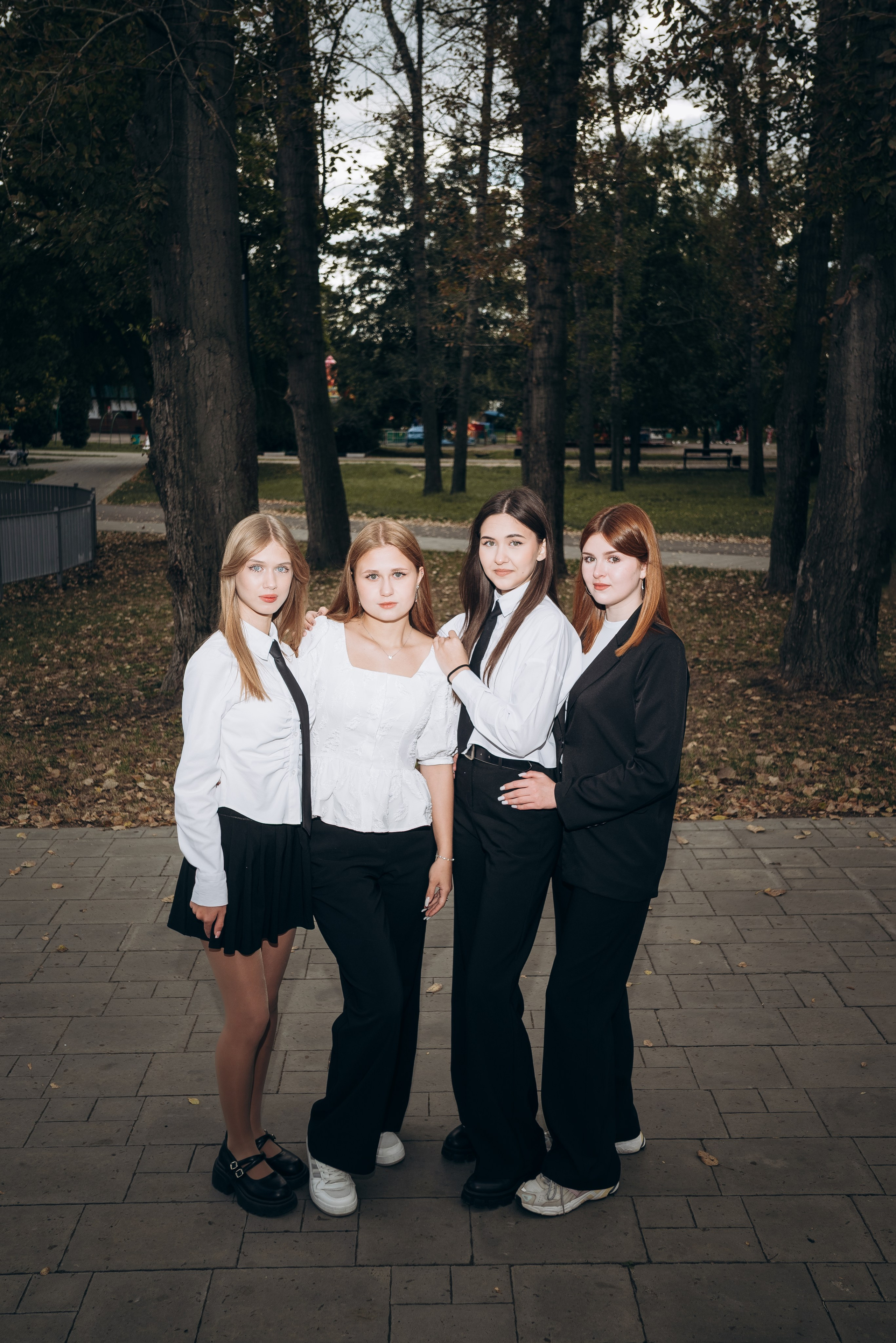 Уличные. Выпускной альбом Воронеж | Студия выпускных альбомов Ностальгия