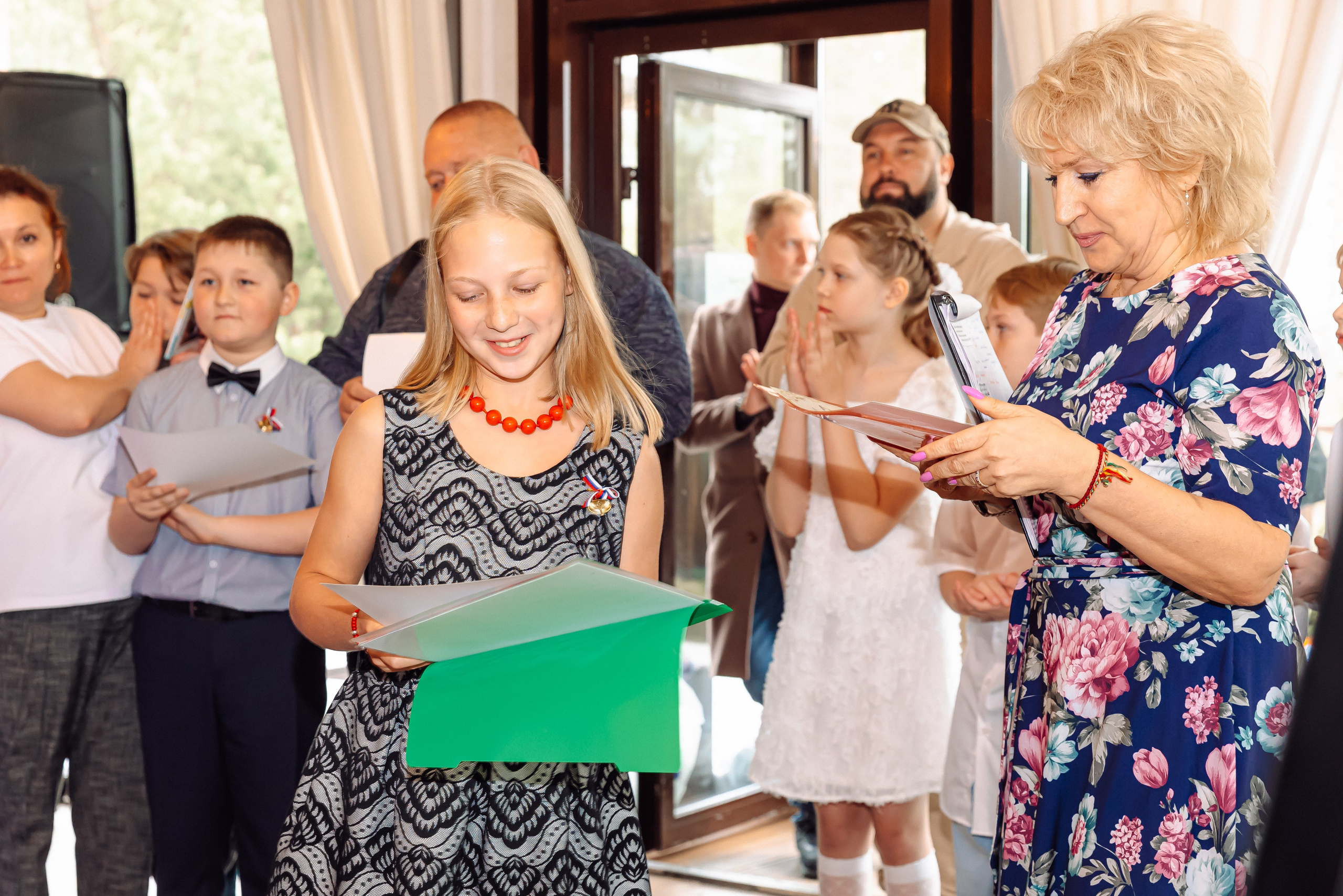 Выпускной и Последний Звонок 4 класс. Фотограф Евгения Улаз