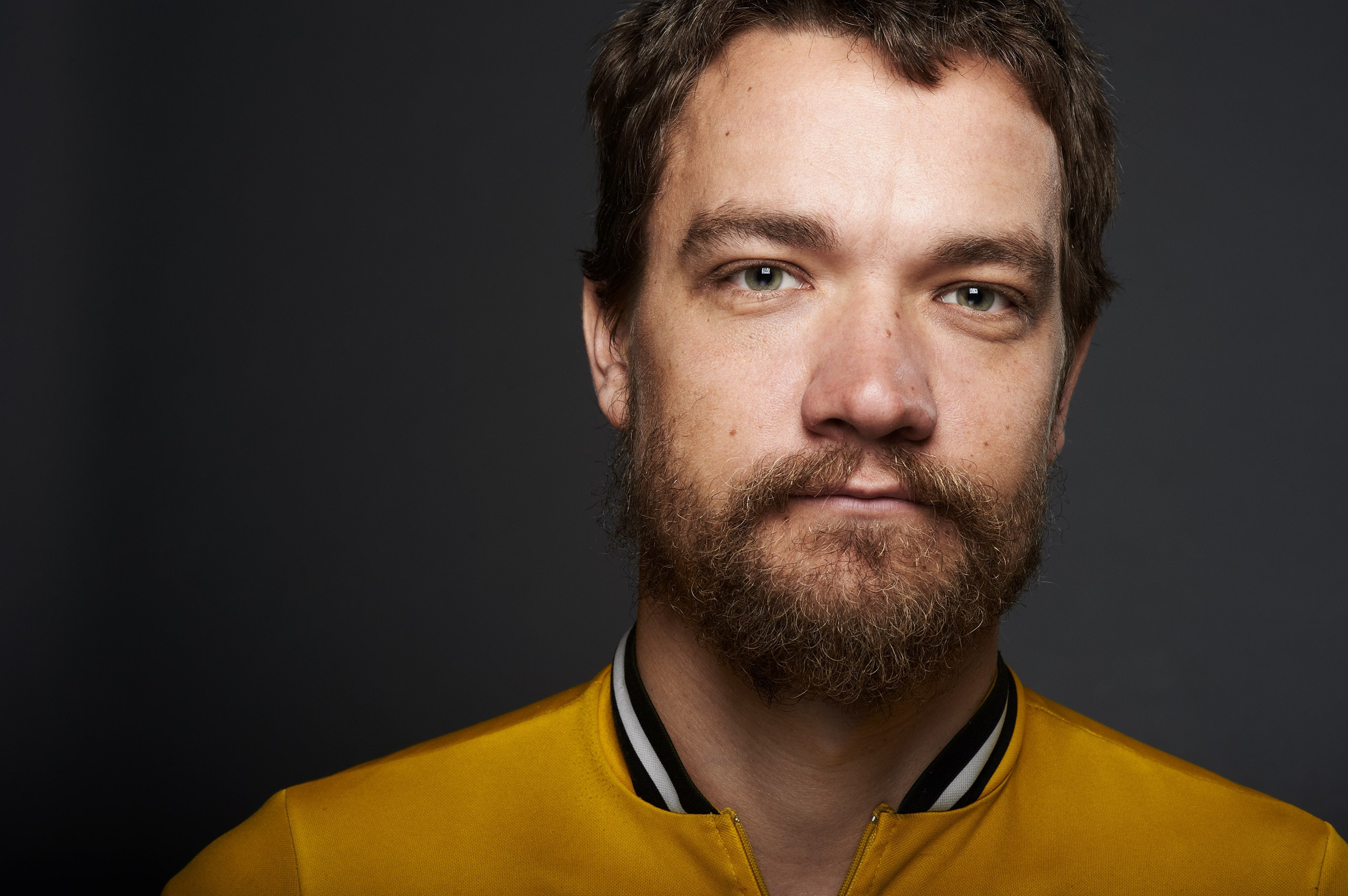 Деловой портрет. Репортаж, деловой портрет, мобильная фотостудия с моментальной печатью