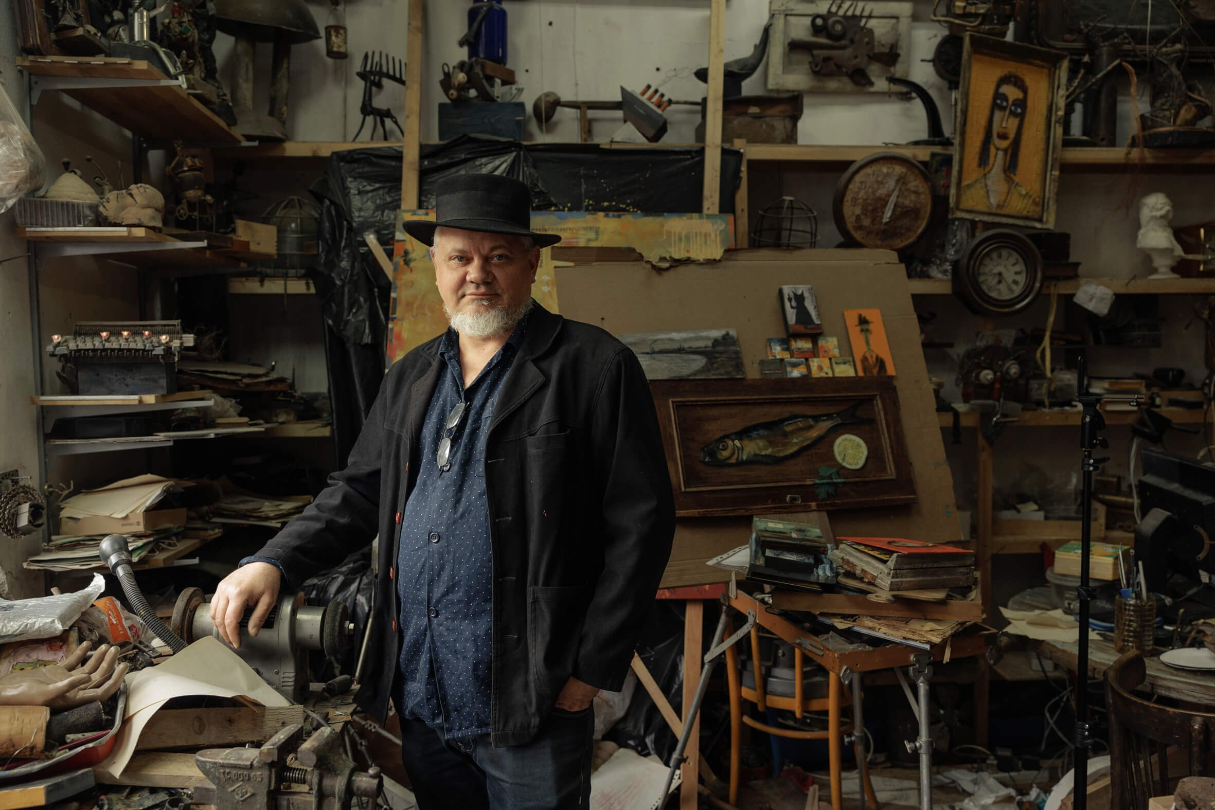 Художник Андрей Сикорский