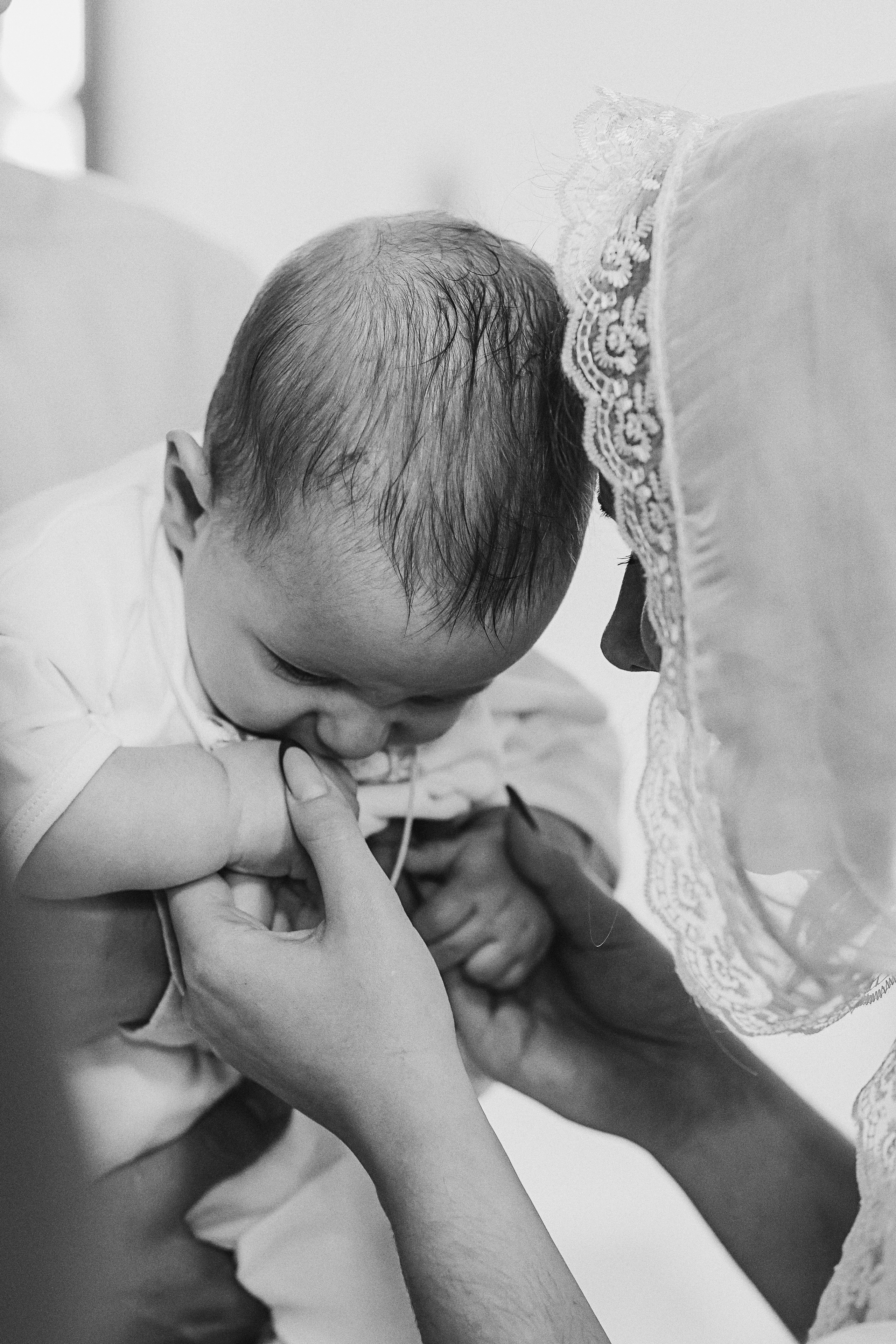 Крещение церковь около моста влюбленных. Семейный фотограф Тюмень, фотограф на роды Салмина Мария
