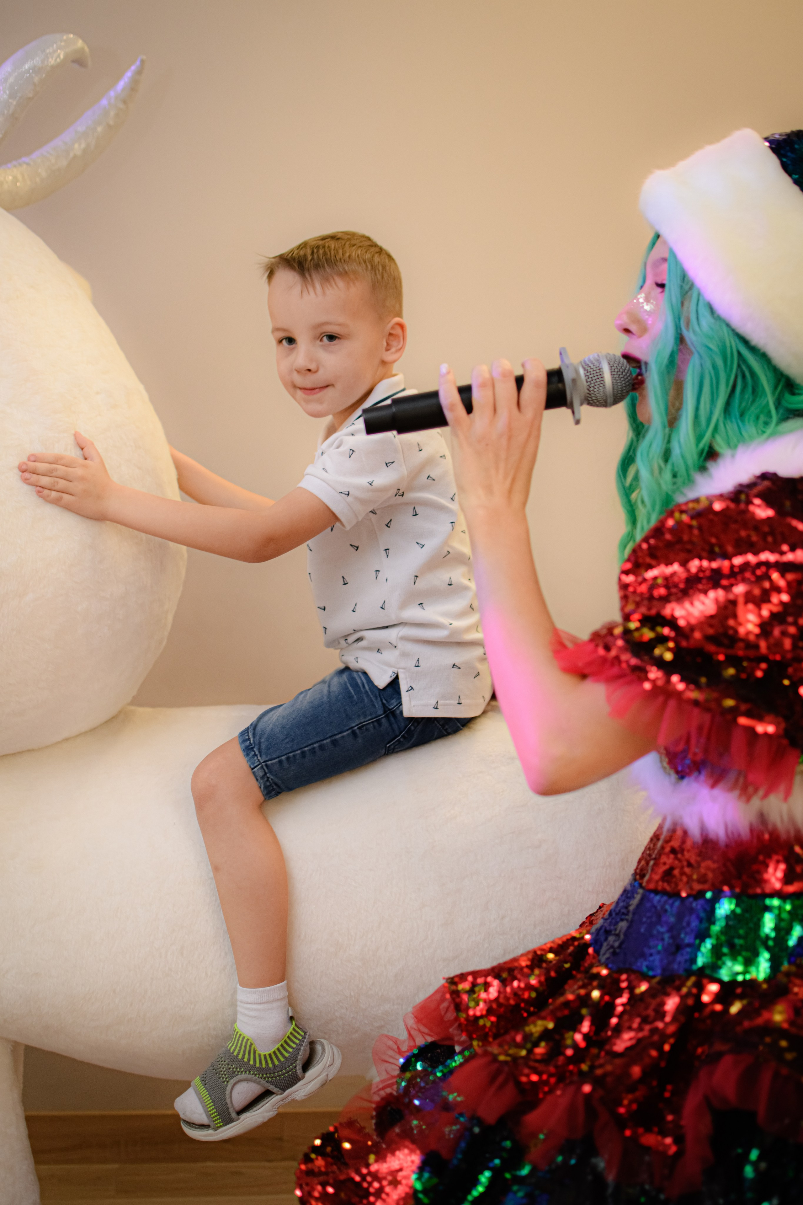 HAPPY NEW YEAR. Photokarish