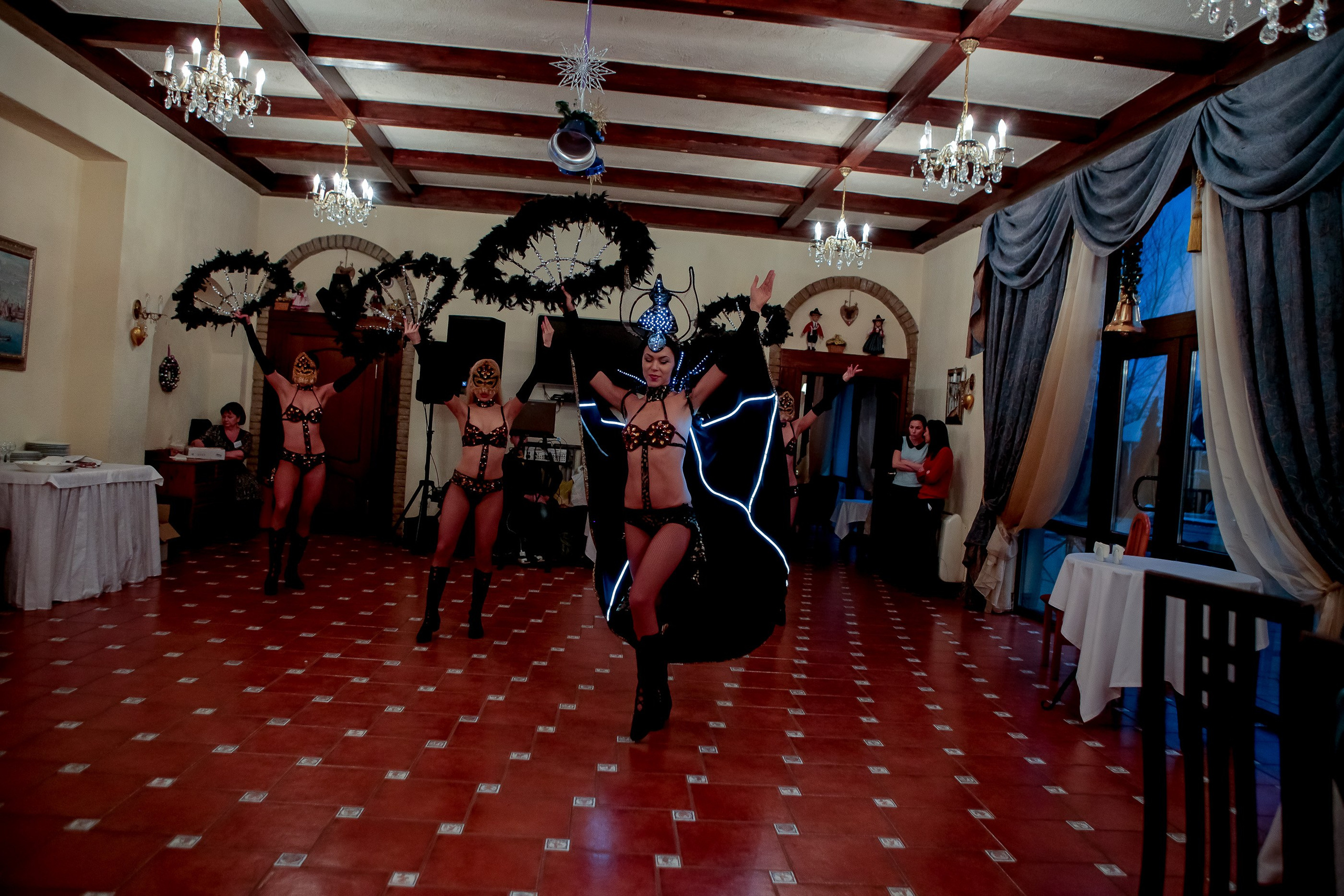 Корпоратив. Max Matvich and Victoria Basova are professionals in their field