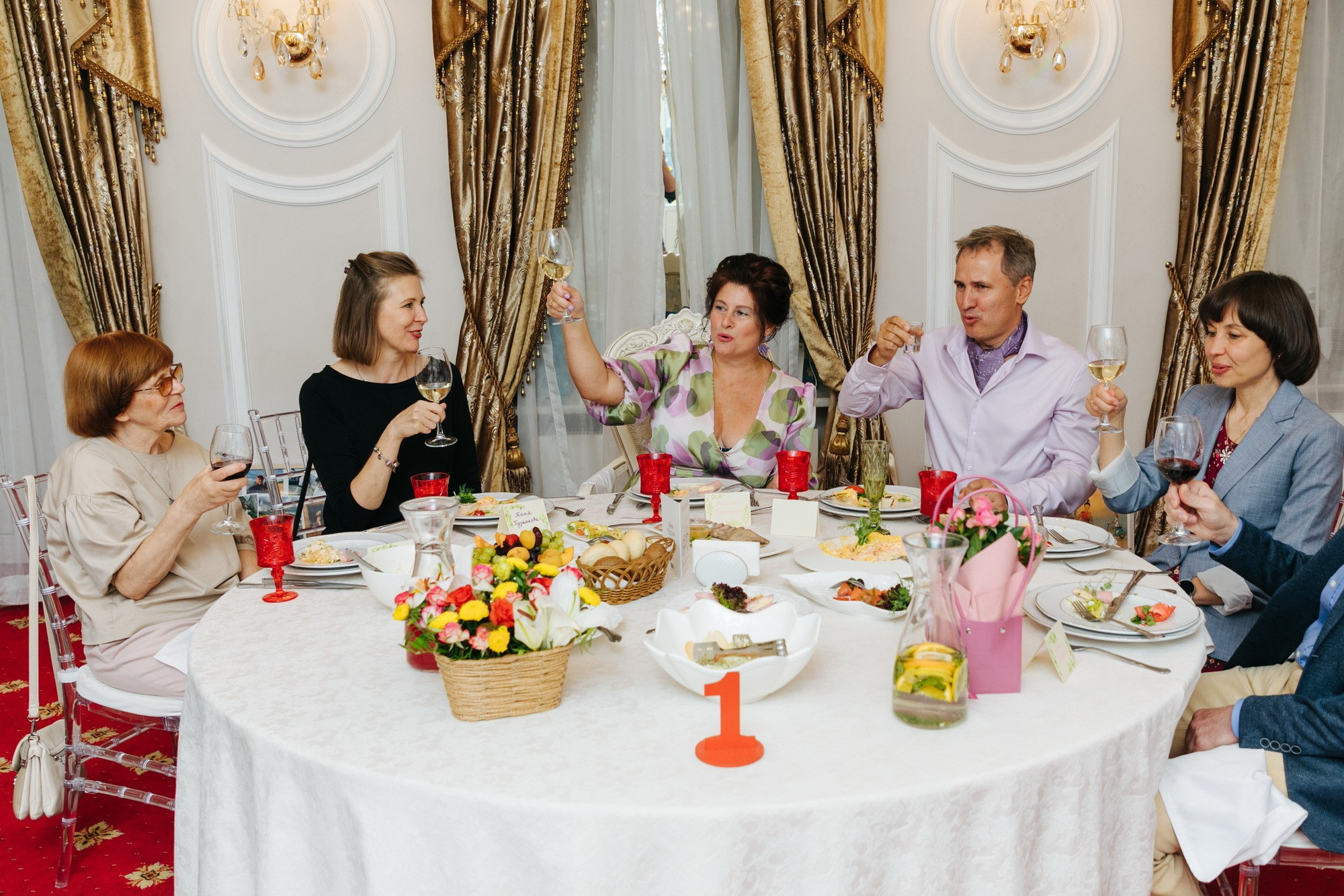 Юбилей. День рождения. фотограф Денис Шмигирилов. Фотограф крещение венчание в Петербурге! Помогает подобрать храм и посоветовал душевного батюшку в СПб