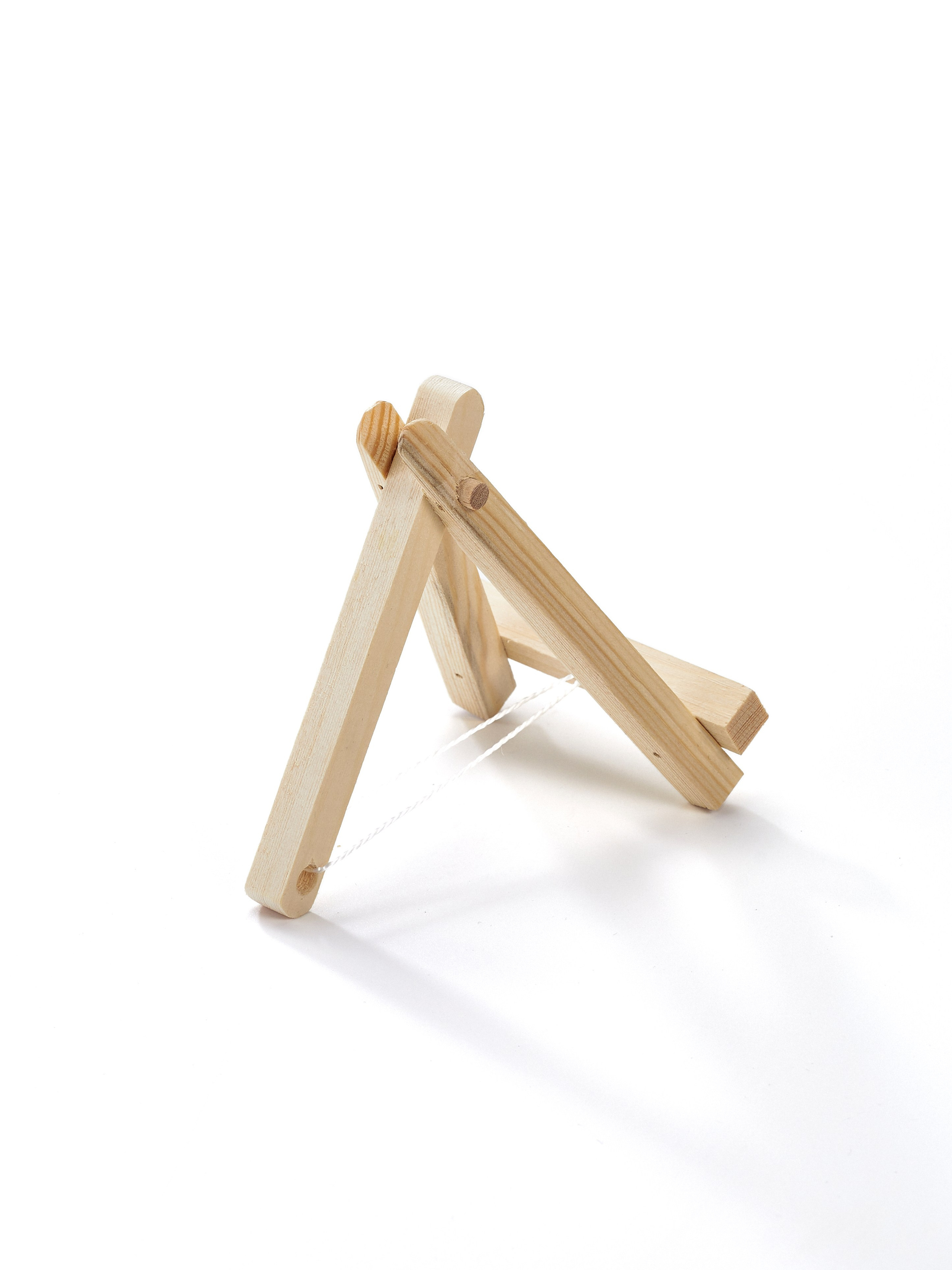 Минимольберт с холстом. Уютная студия предметной съемки для маркетплейсов в городе Москва