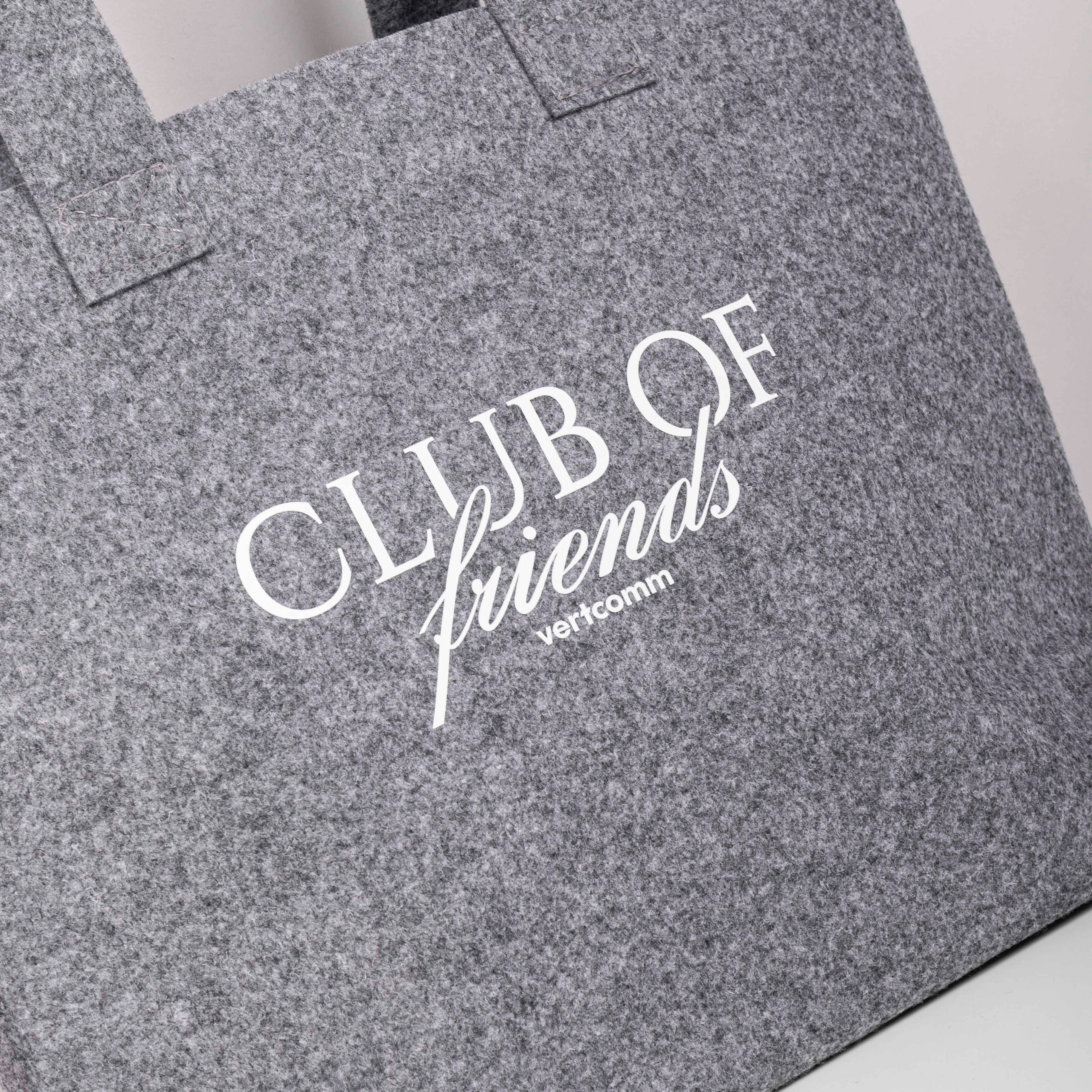 Мерчшоп vertcomm. Романова Александра фотограф в Москве