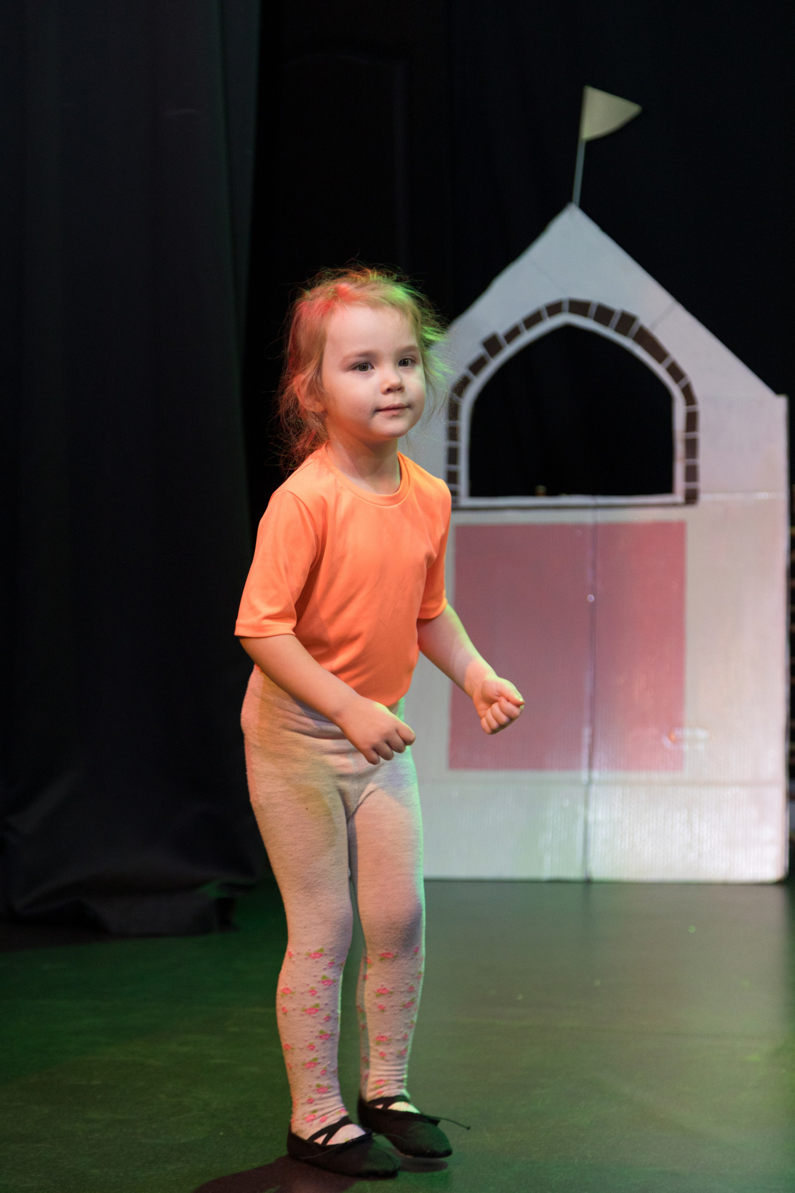 Отчетный танцевальный концерт детей 2-7 лет. Детский и контент фотограф Надя Волкова Санкт-Петербург