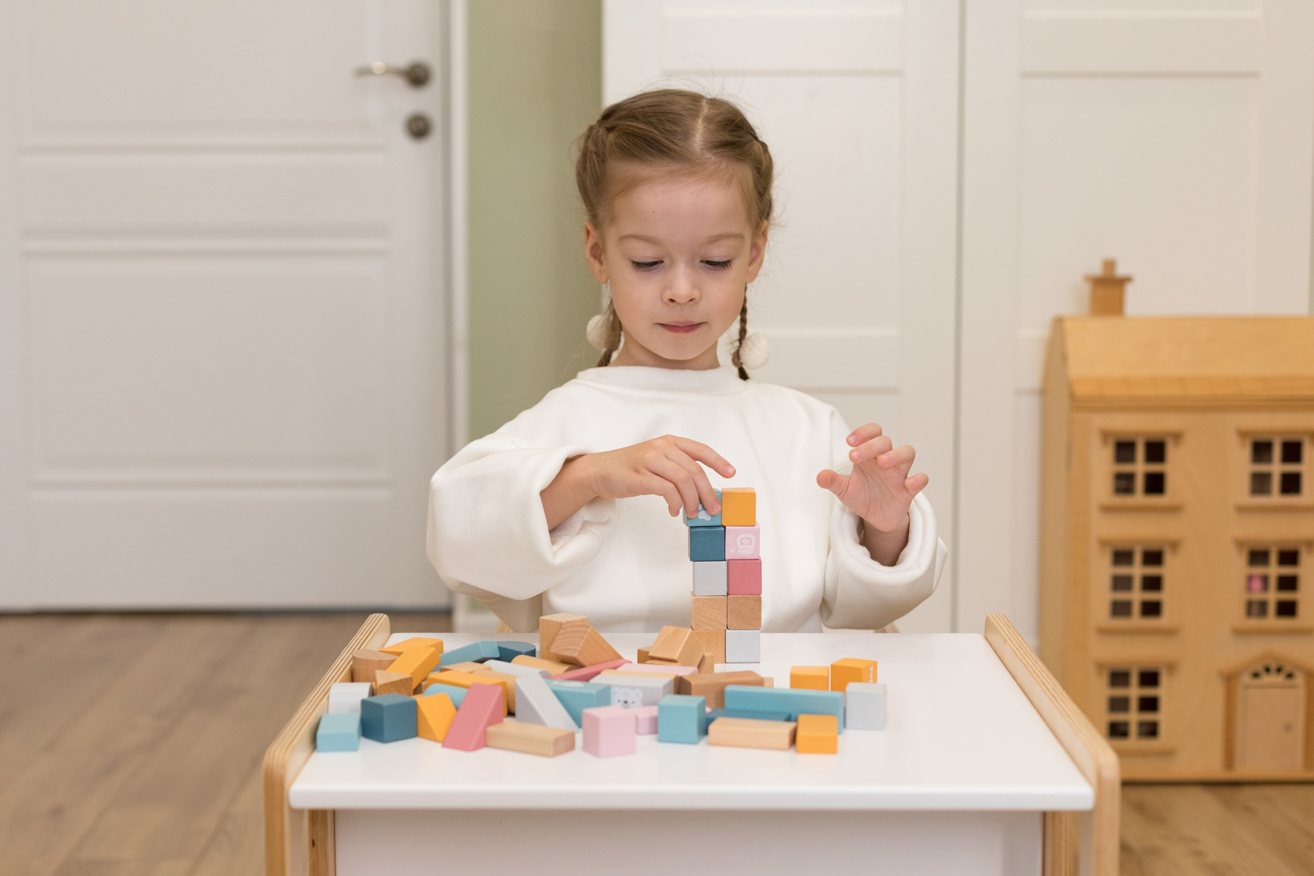 Фотосессия деревянных игрушек. Детский и контент фотограф Надя Волкова Санкт-Петербург