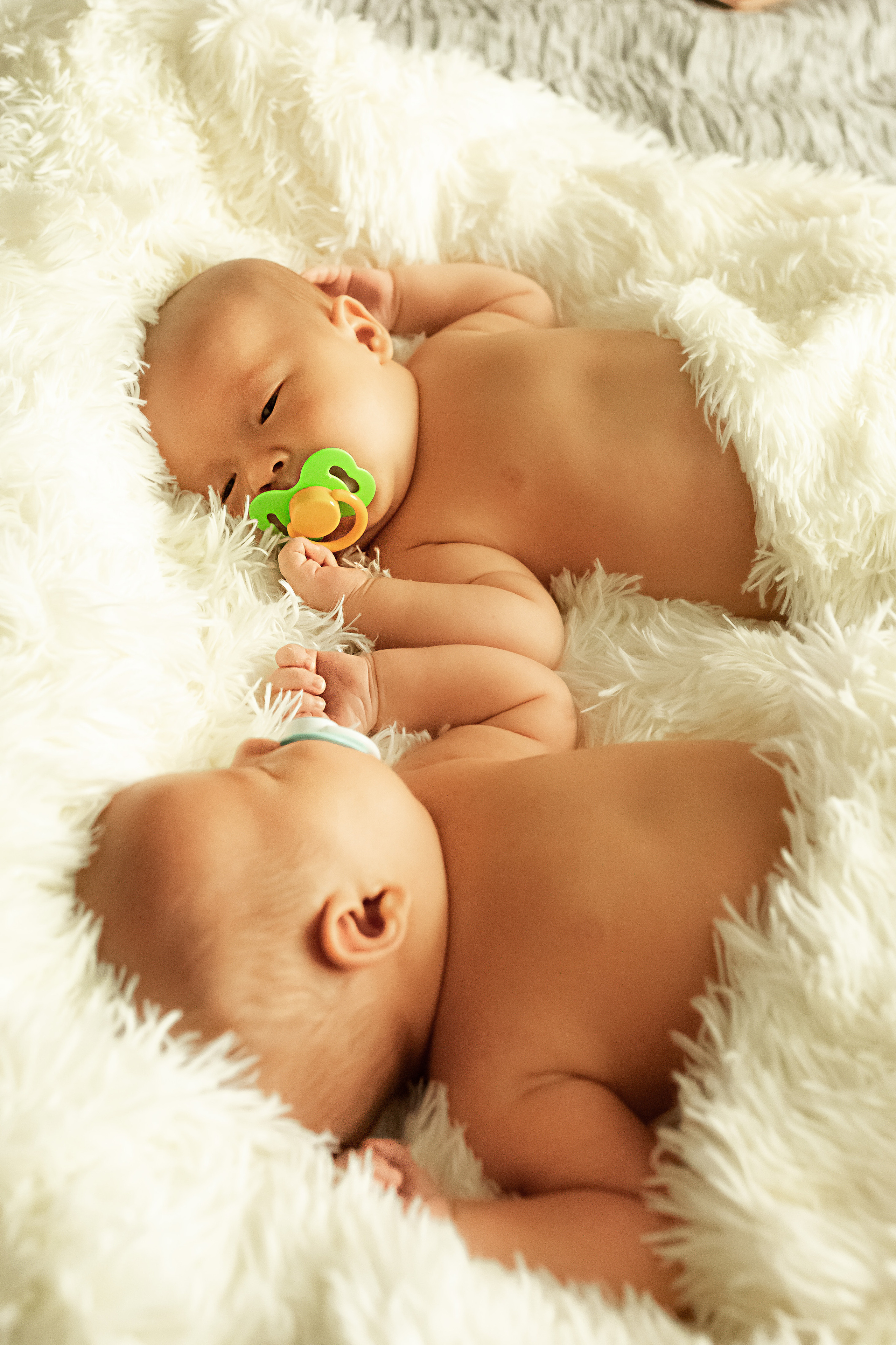 Двойня. Съемка Таинств Крещения Венчания, детские и семейные съемки в Пензе