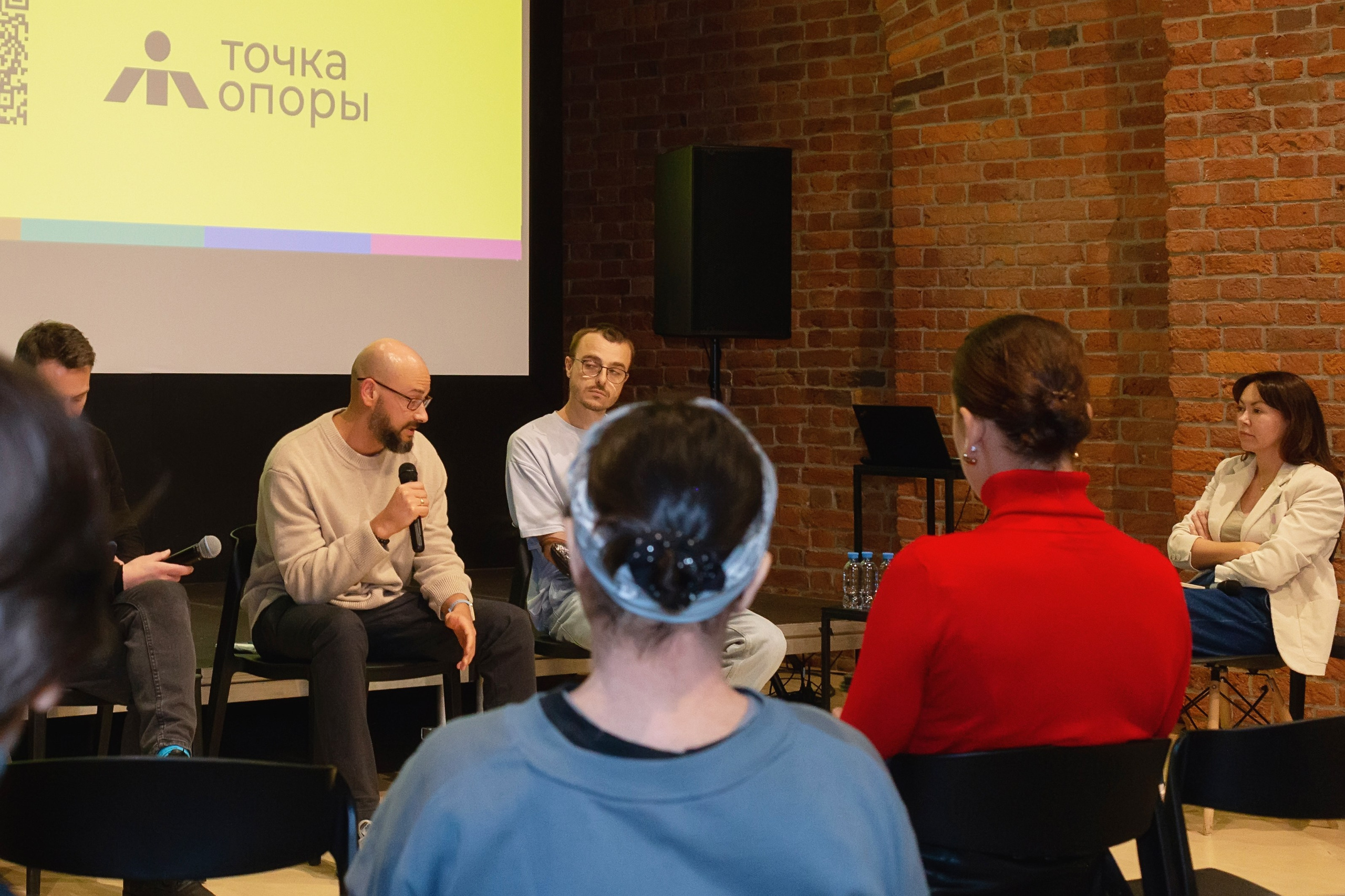 Фотосъемка дискуссии в Новой Голландии СПБ Публичное мероприятие. Портретные фотосессии, контент-съемки, репортаж