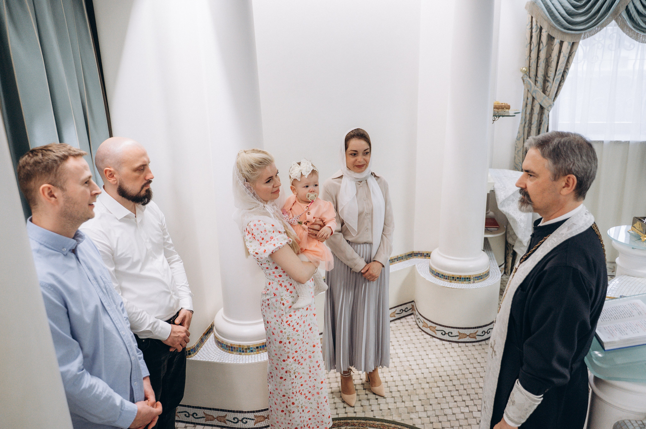 Крещение Миланы (Храм Всех Святых). Семейный фотограф в Минске Дарья Дреко