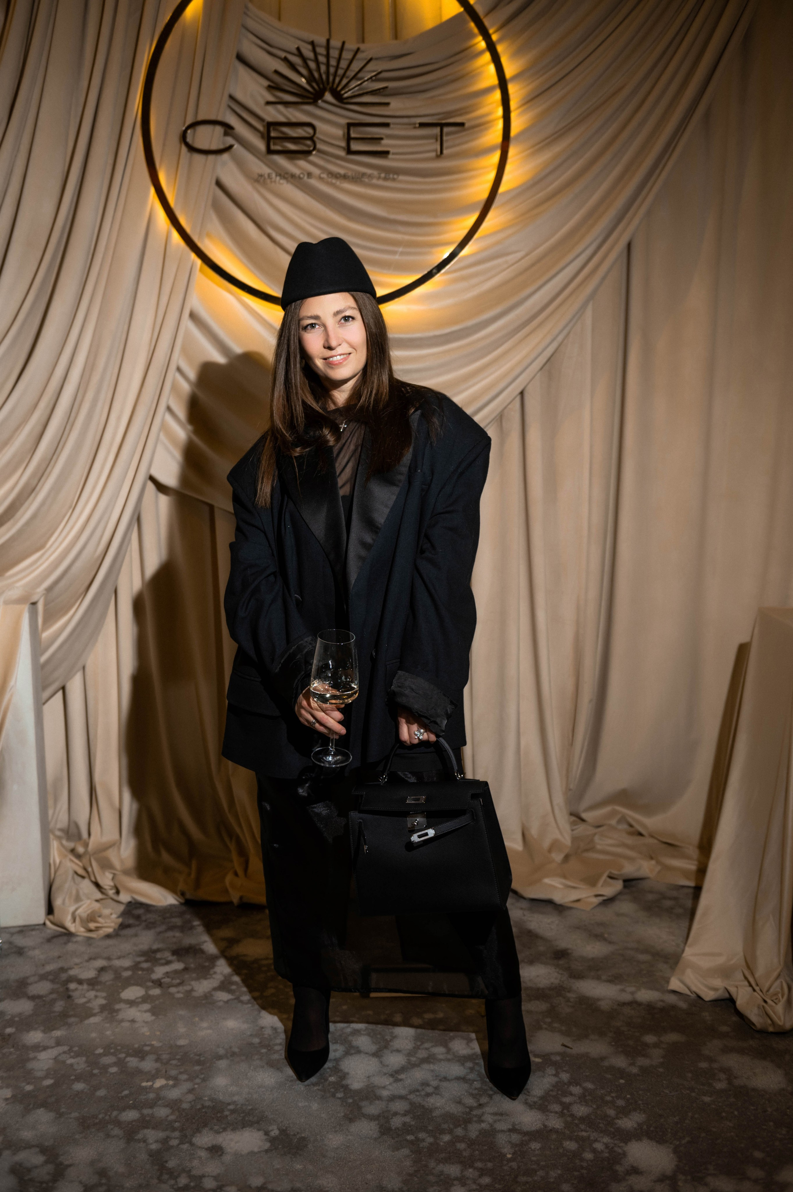 Light. Свадебный фотограф МОСКВА, КРЫМ, СМОЛЕНСК АЛЯ КОНОВАЛОВА