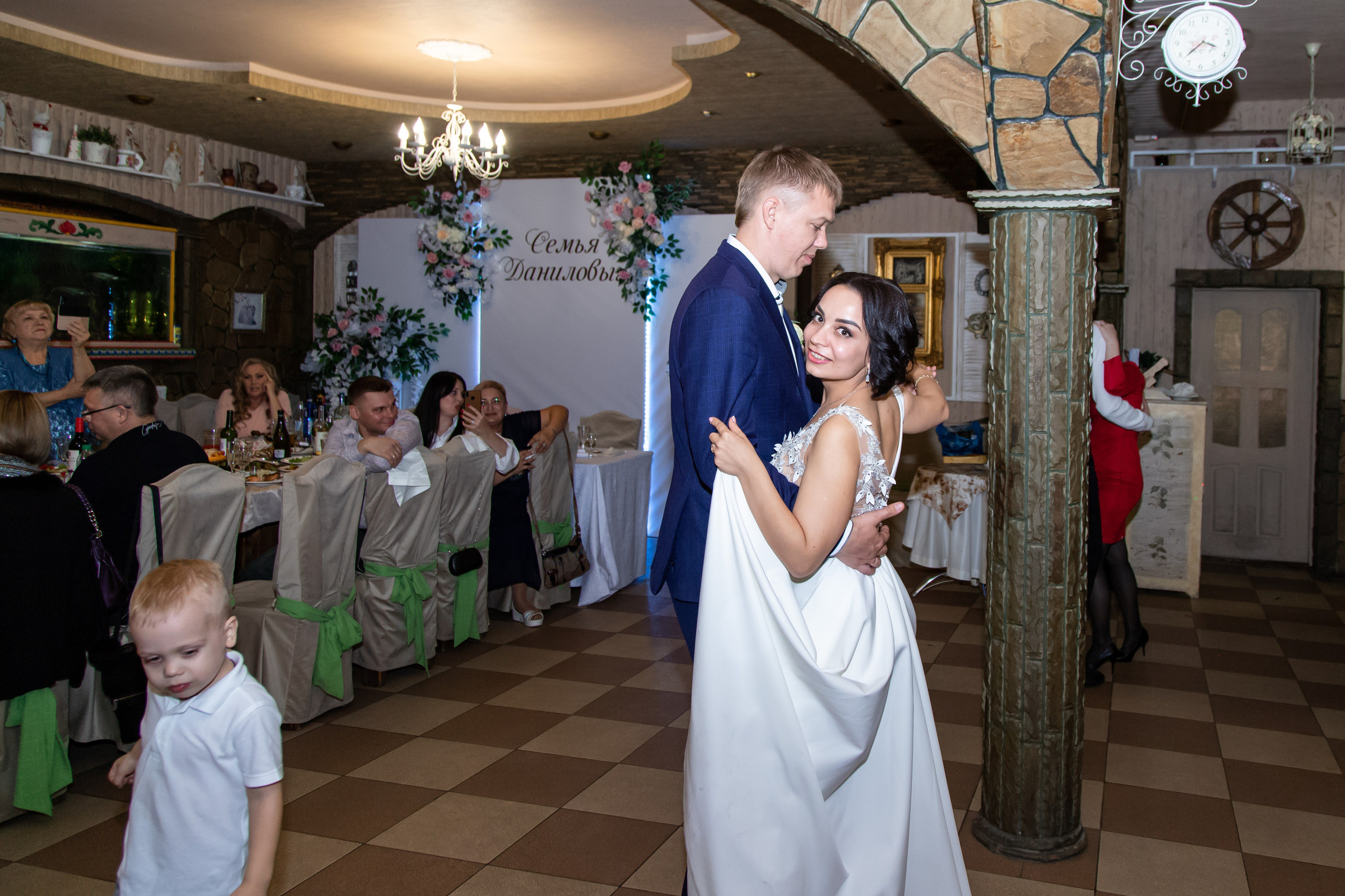 Свадьба 16,10,21. Выпускной альбом Шахты Ростов