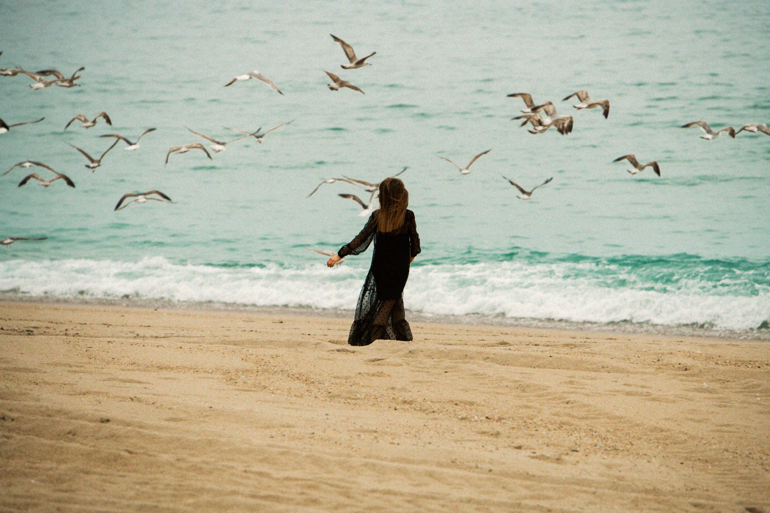 JOANA. Anastasiia Antoniuk portrait, family and couple photographer, Portugal