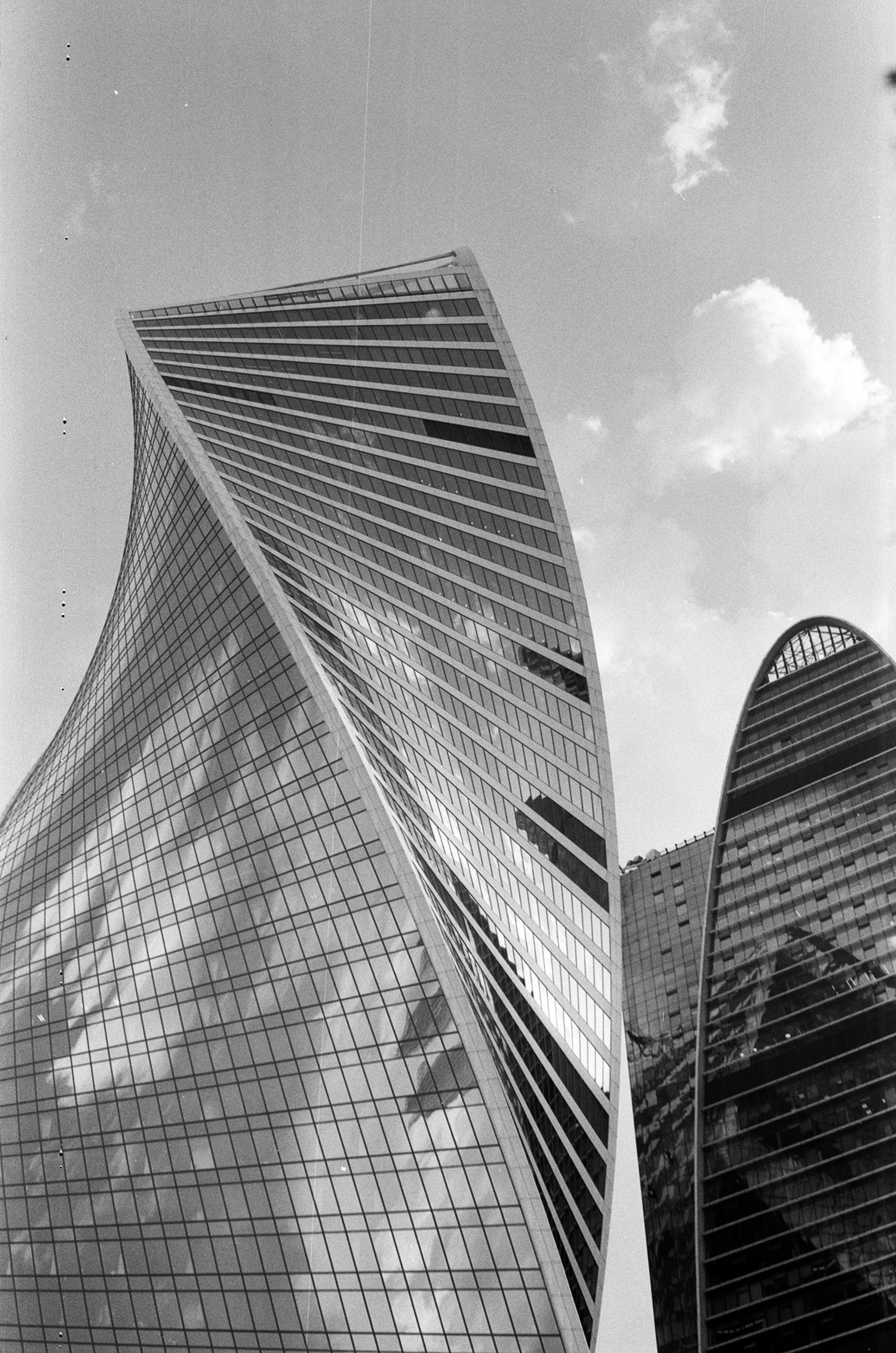 Альбом пленочных ЧБ-фото. Репортажный и семейный фотограф — Шелихов Сергей