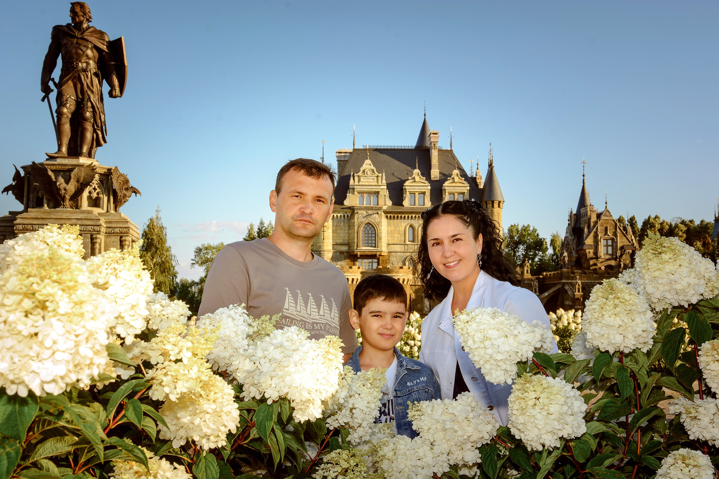 Семейная фотосессия у Замка Гарибальди. Фотограф Оксана Сафонова г. Тольятти