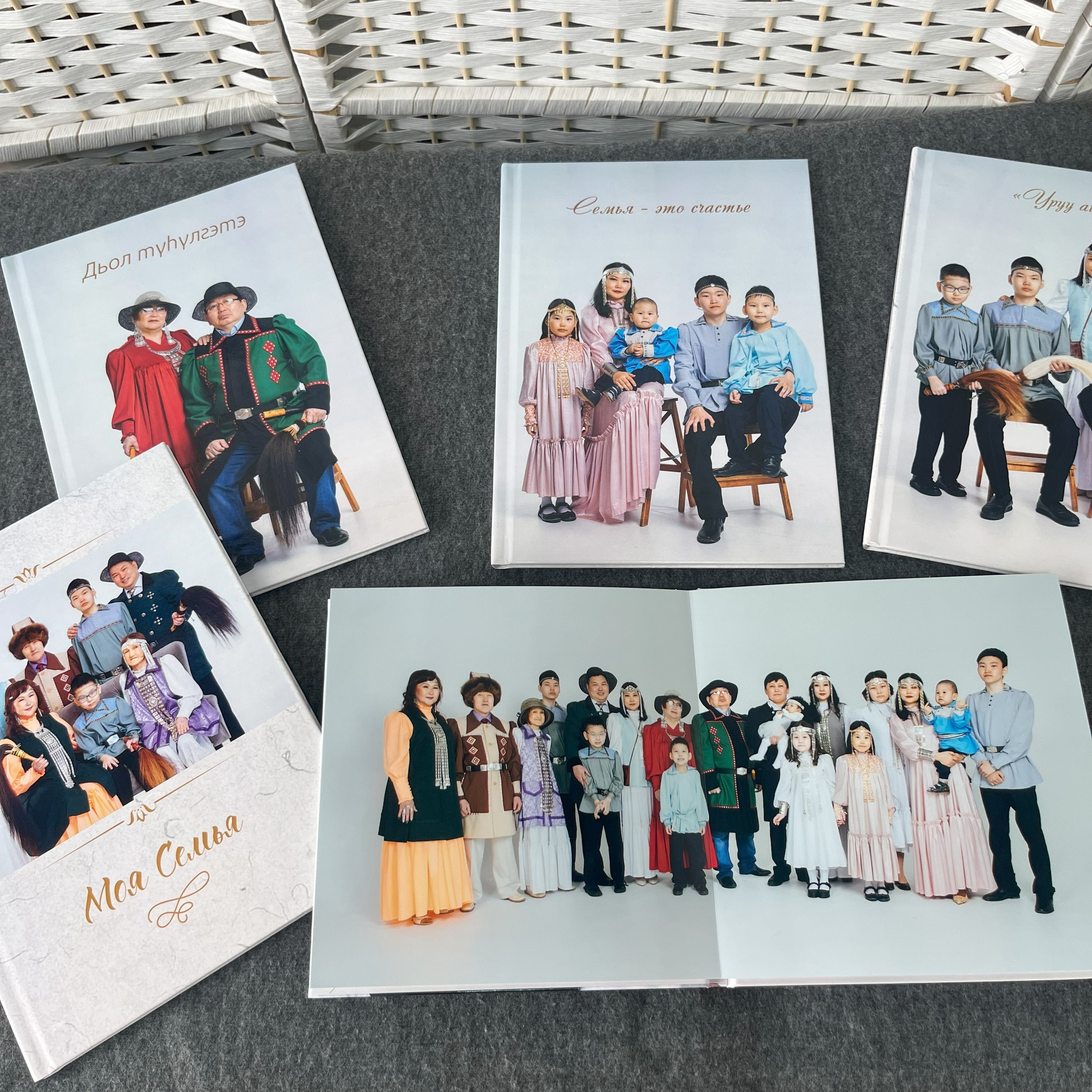«Семейная коллекция» — Премиум 20×28 — 20 страниц. ФОТОГРАФ в Якутске Сардана Баишева