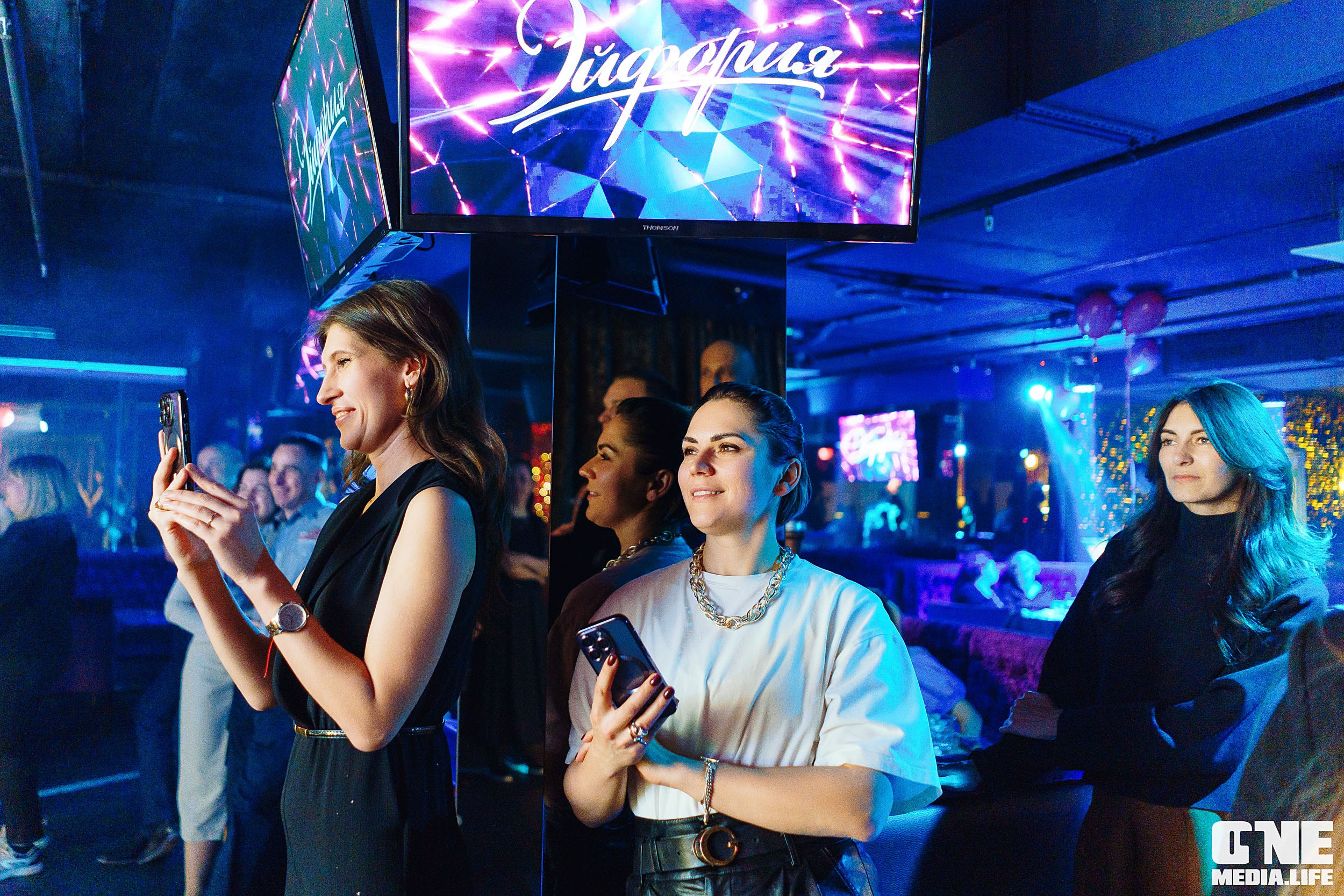 Фоторепортаж из караоке-клуба Эйфория. One Media Life: фоторепортажи, фотоотчеты с мероприятий и заведений