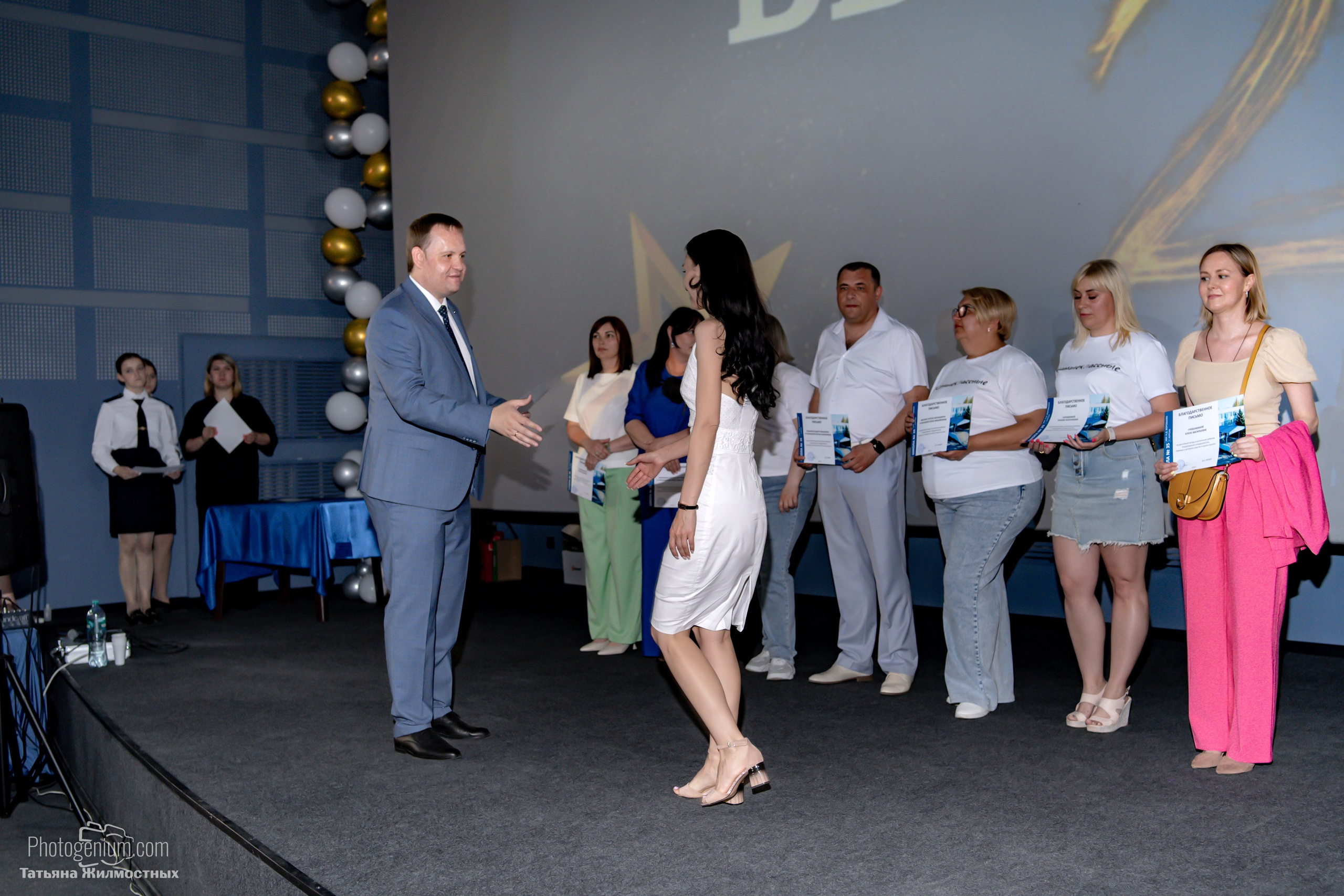 Выпускной 9"Д» класс школа № 35. Фотограф Нижний Новгород Татьяна Кейод