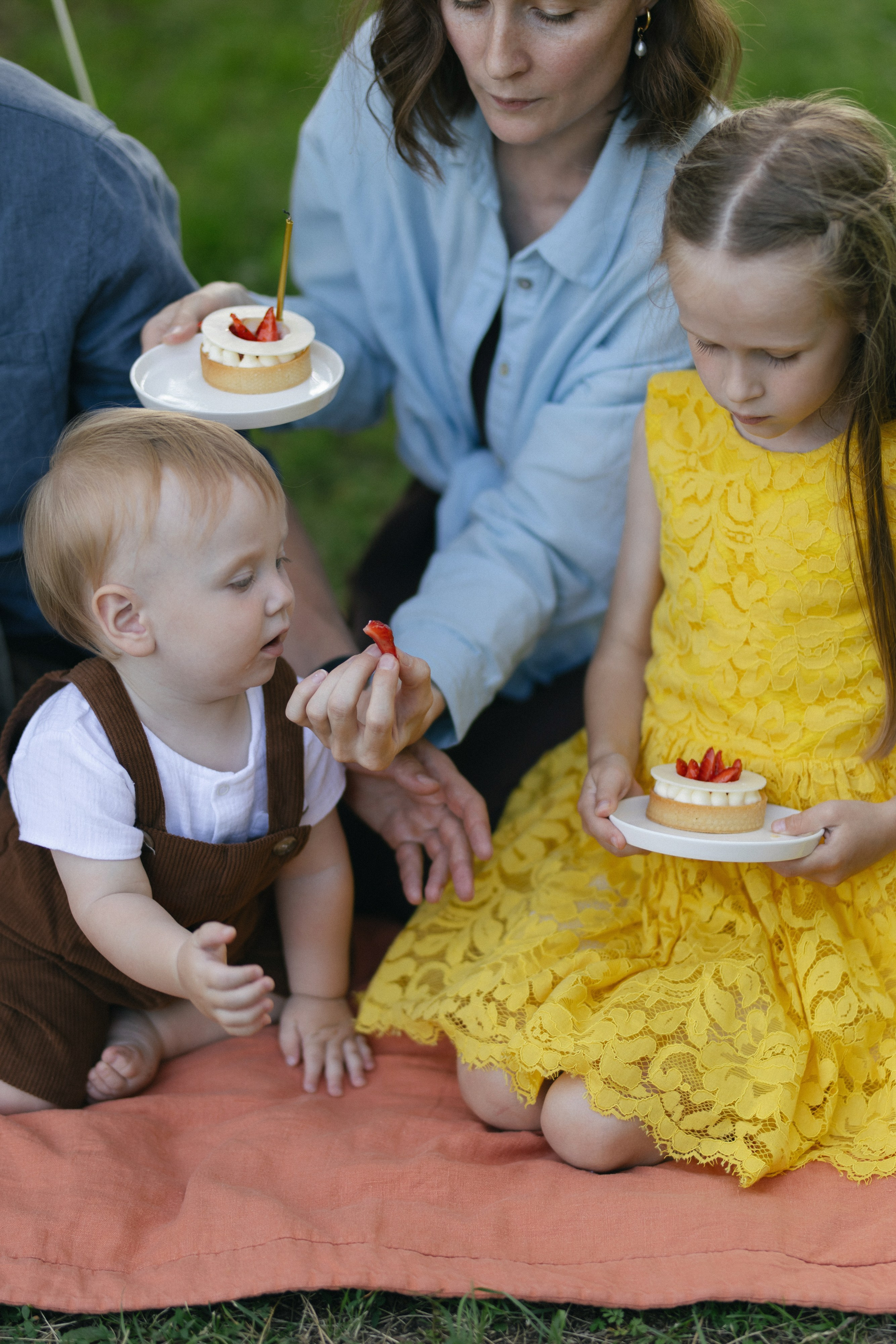 ЛИЛЯ, ДИМА, МИРА И АРТЕМ ` 25. Maria Startseva Photo