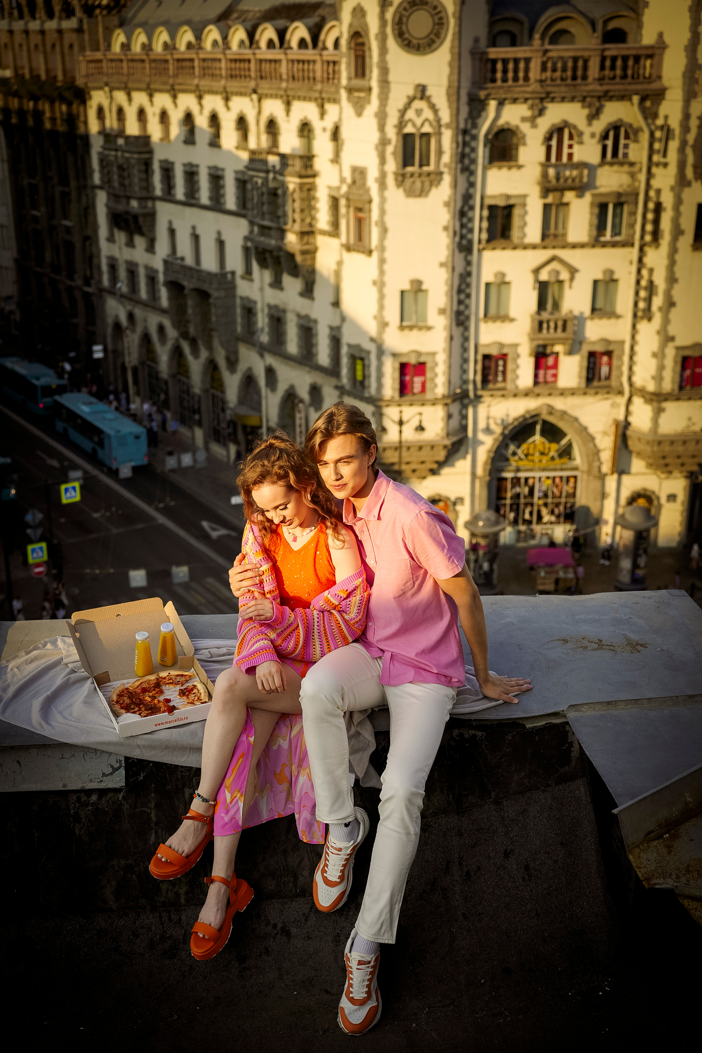 Свидание на крыше. Главная