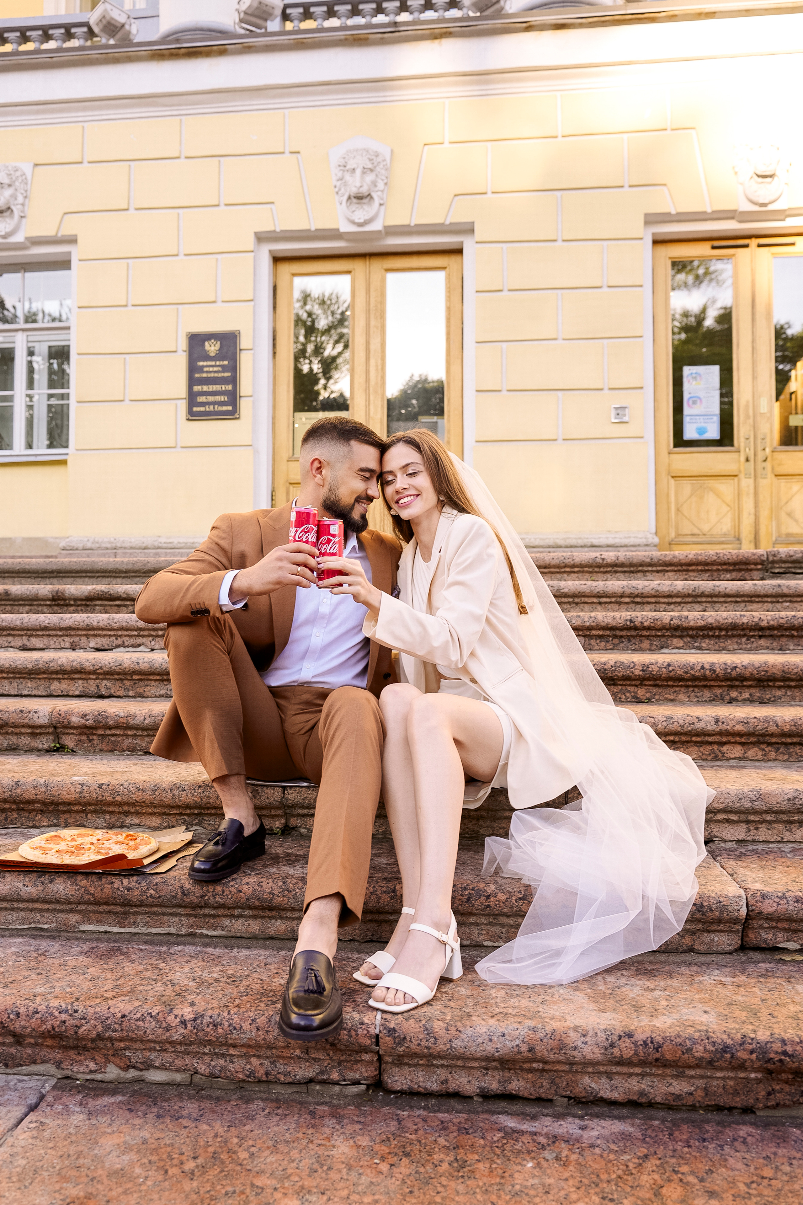 Свадьба на мопеде. Главная