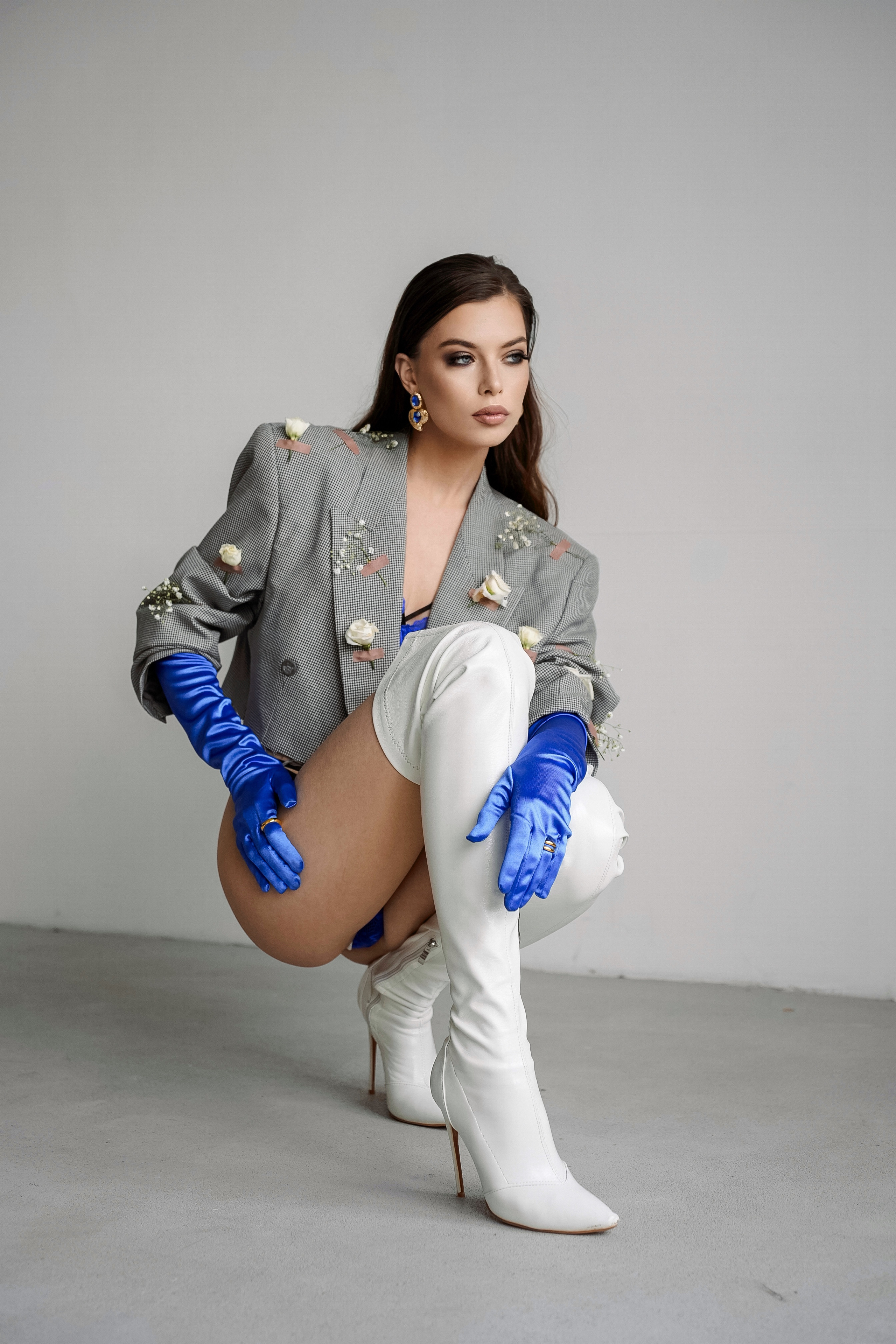 Таня в синем белье. Главная