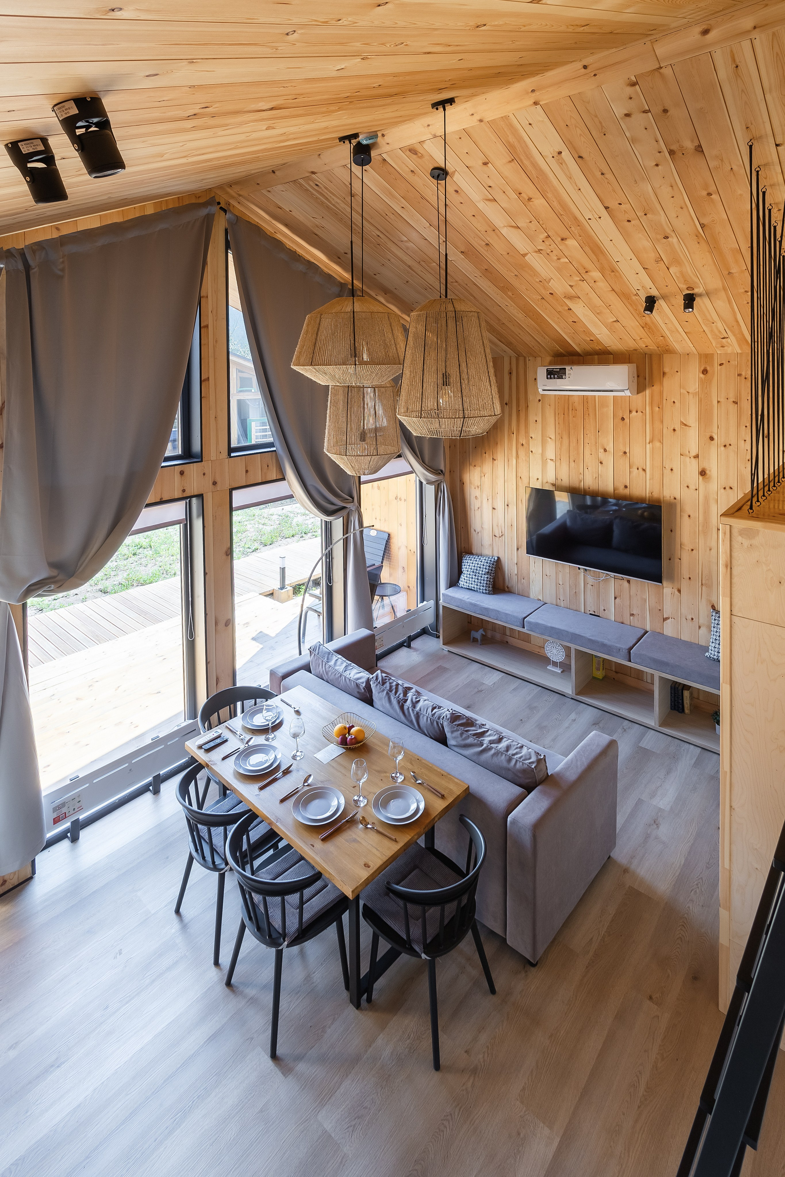 Номадик. Фотограф и видеограф в Улан-Удэ: Аюна Габагуева и Артём Шаханов