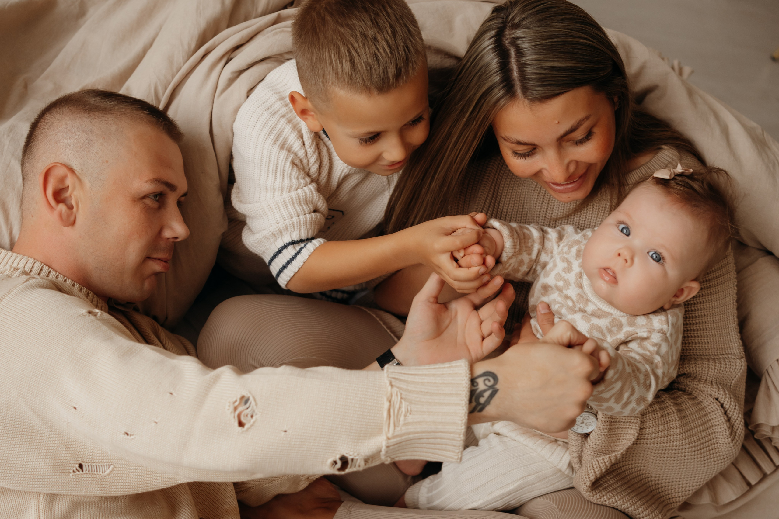 Семейная и детская фотосъемка в студии в Архангельске. Портретный и свадебный фотограф в Архангельске Елизавета Стрекаловская