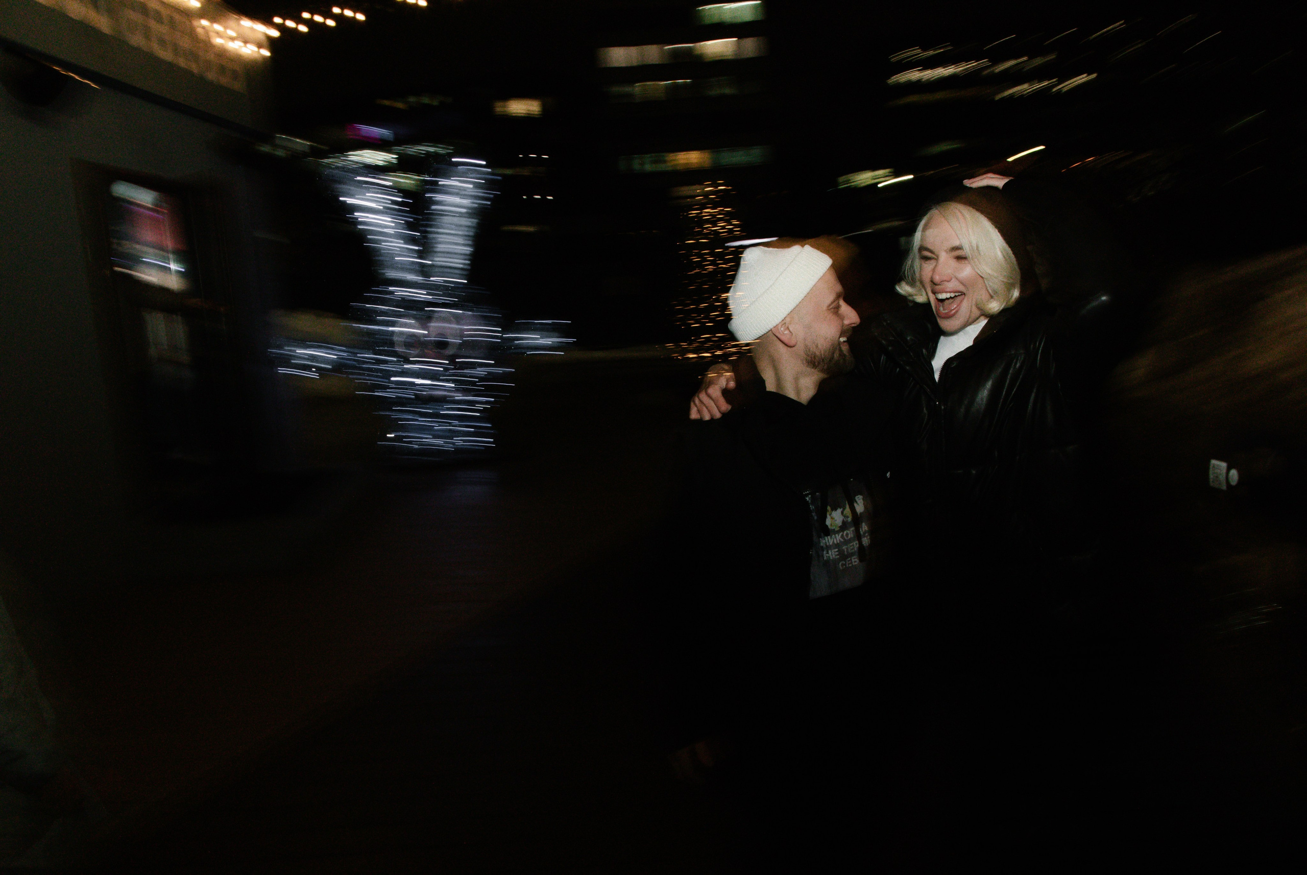 Прогулка под дождем. Свадебный и семейный фотограф Анастасия Романова в Москве и Московской области